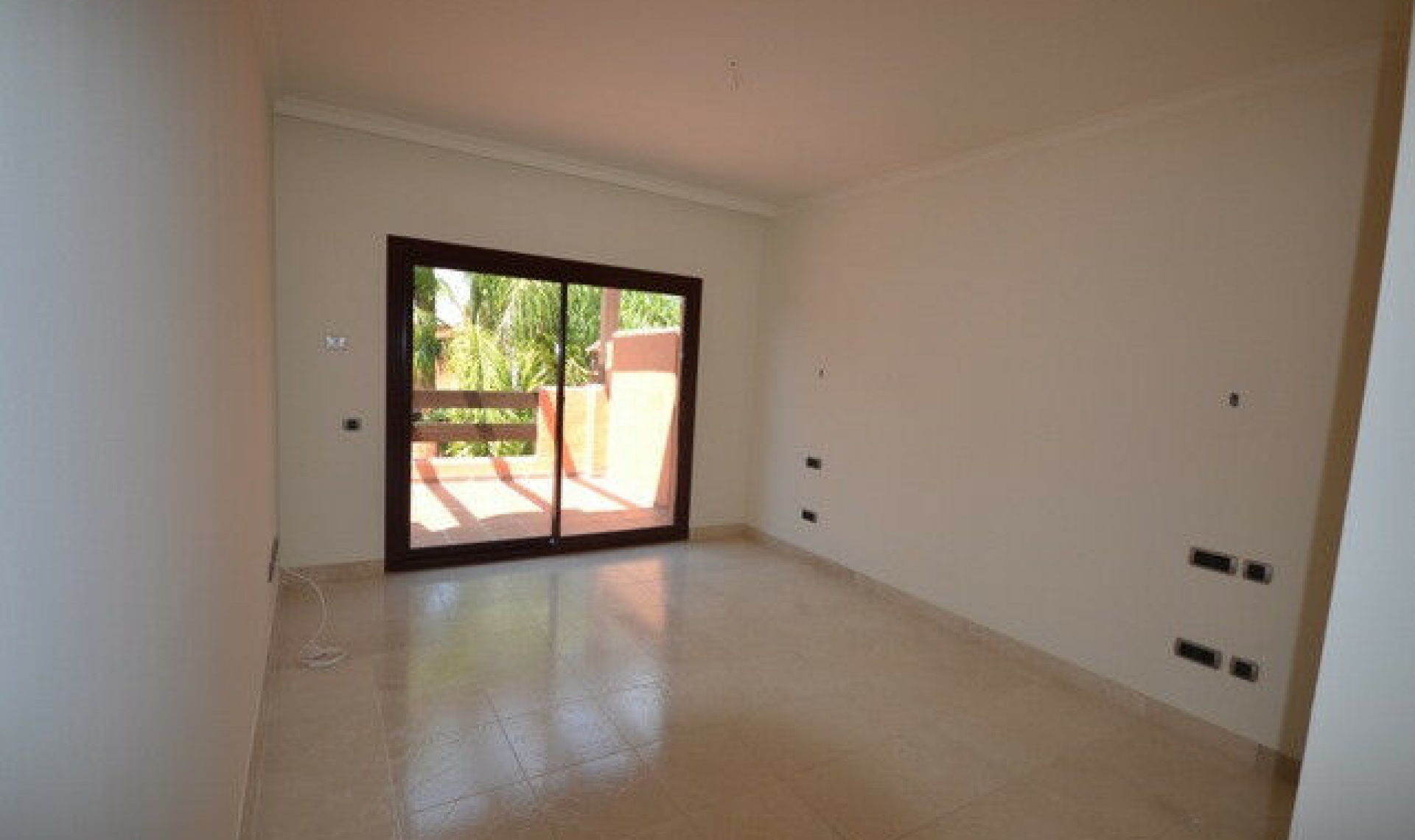 Resale - House -
The Golden Mile