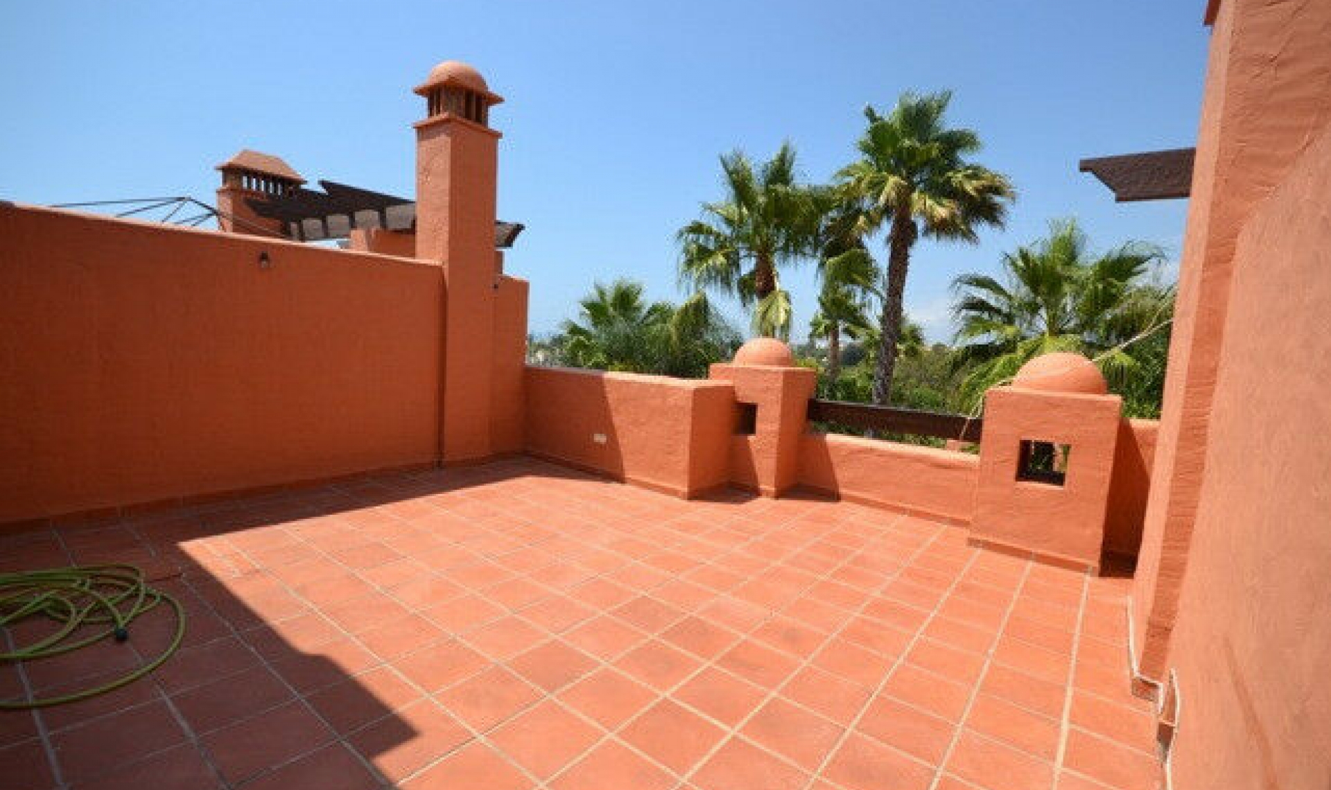 Resale - House -
The Golden Mile