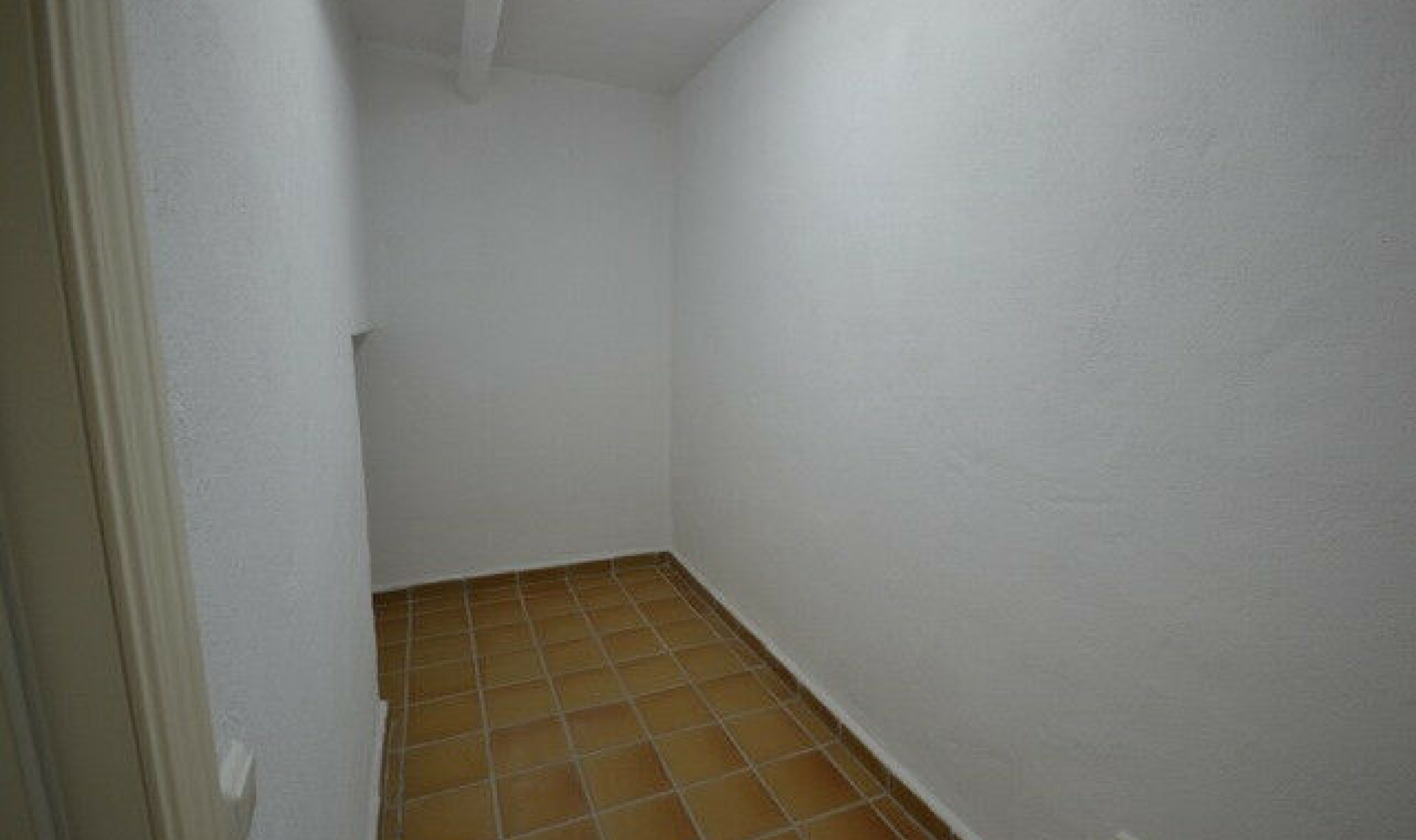 Resale - House -
The Golden Mile