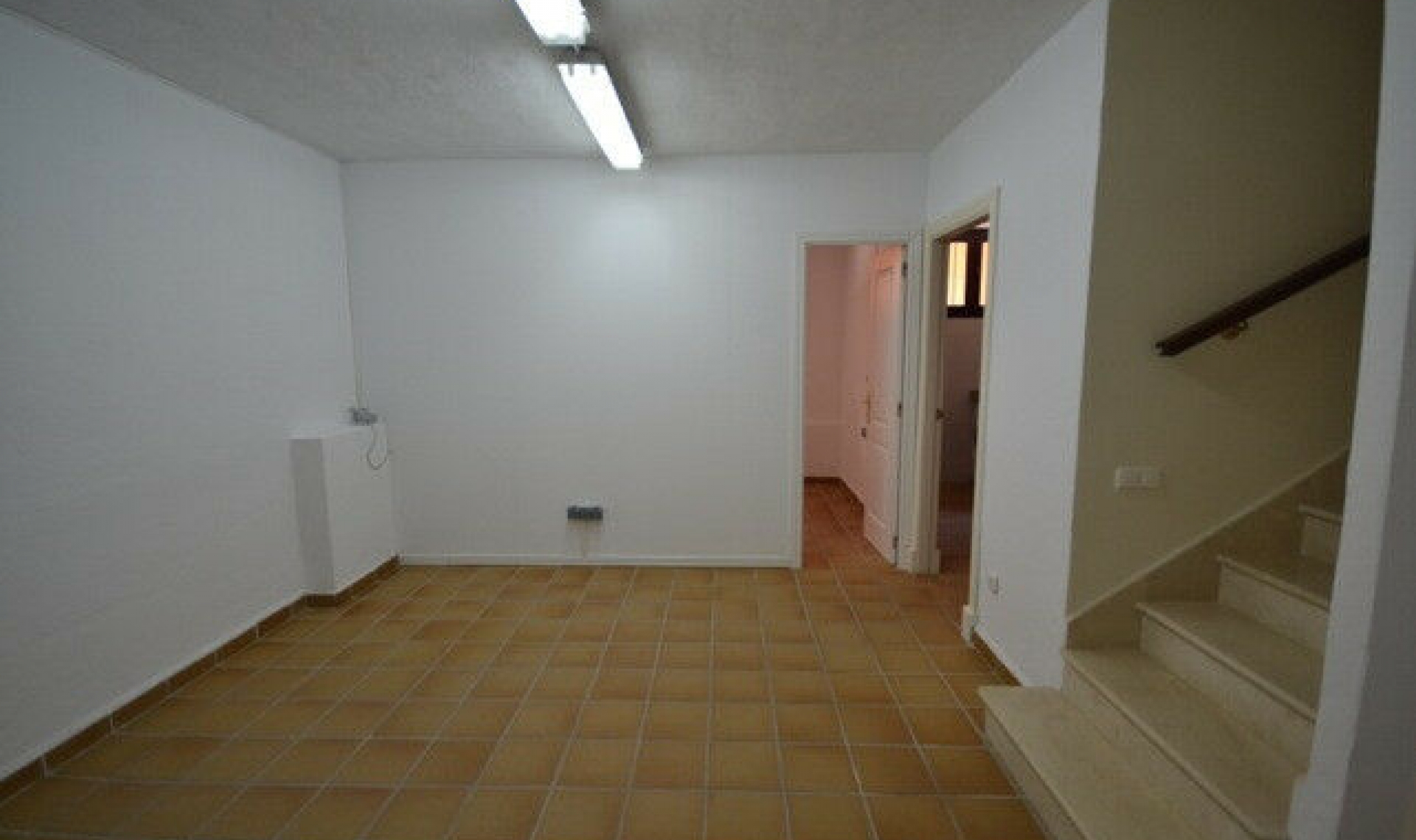 Resale - House -
The Golden Mile