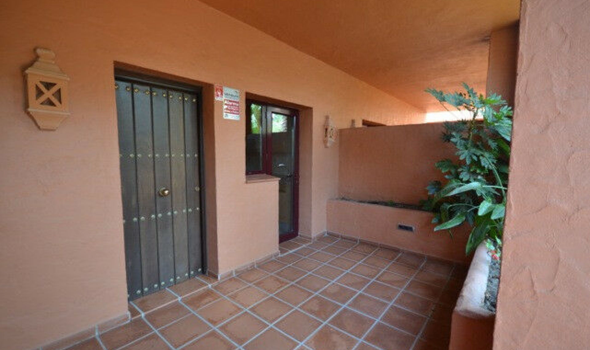 Resale - House -
The Golden Mile