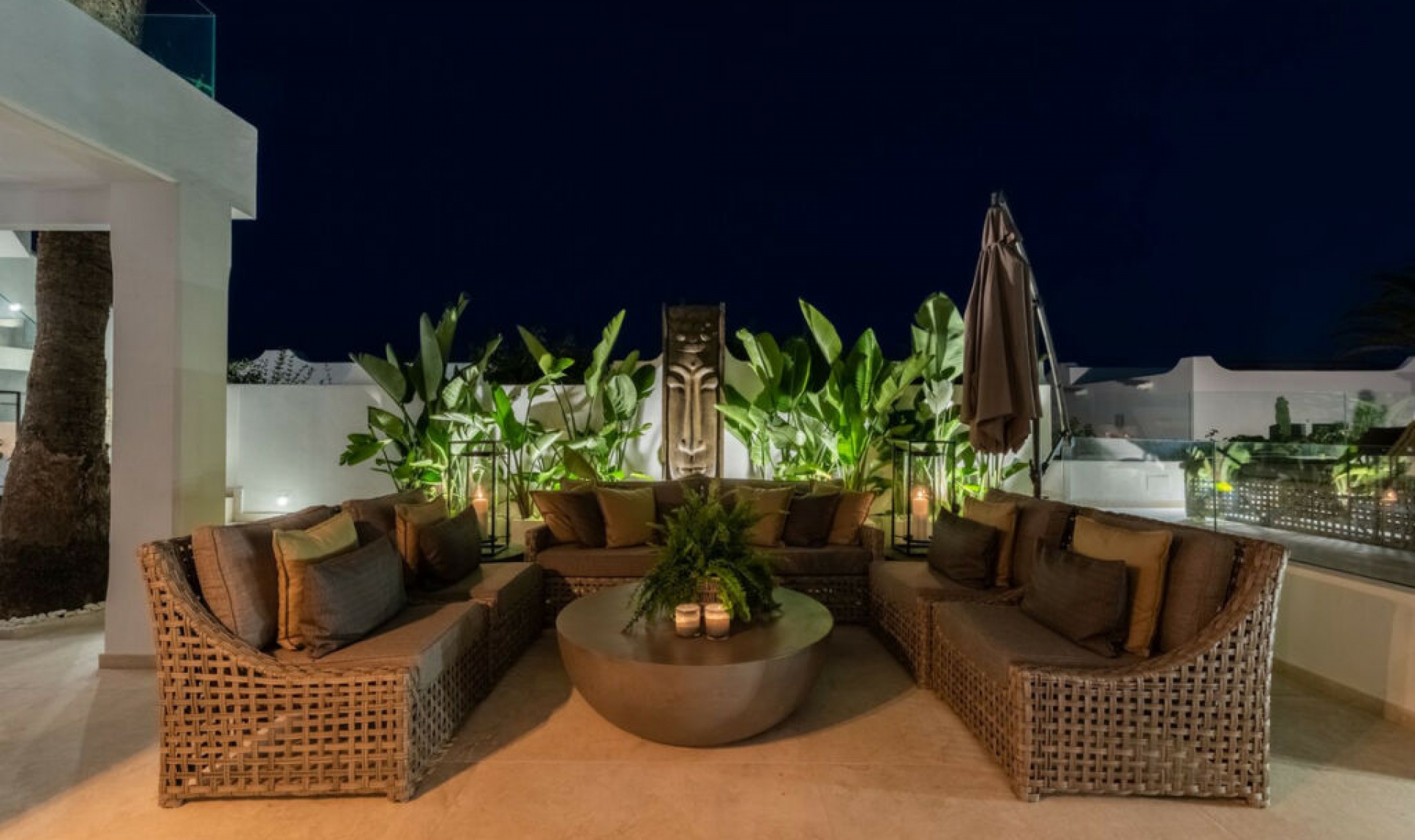 Resale - House -
The Golden Mile