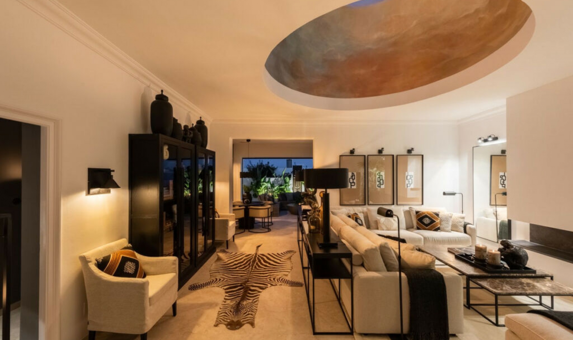 Resale - House -
The Golden Mile