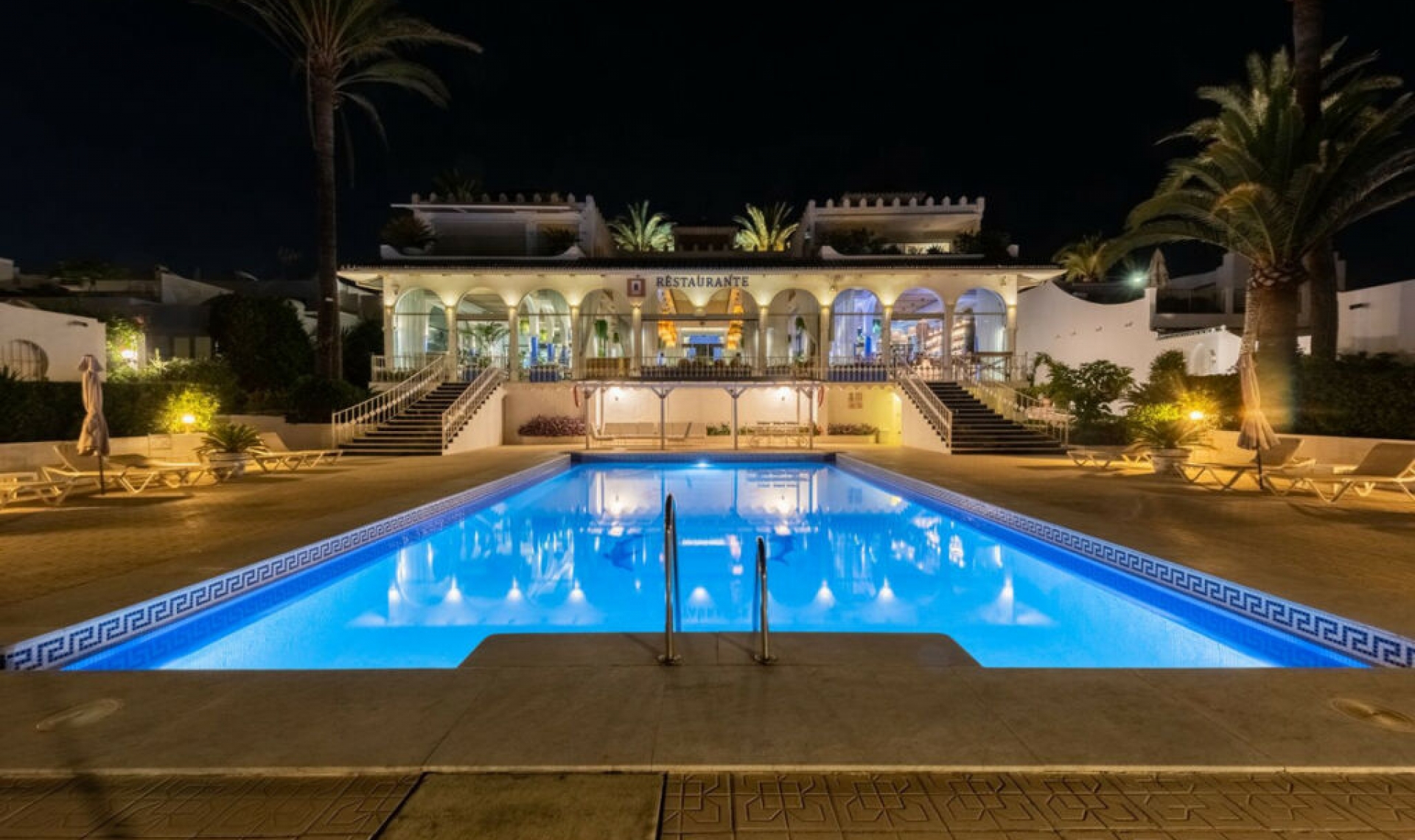 Resale - House -
The Golden Mile