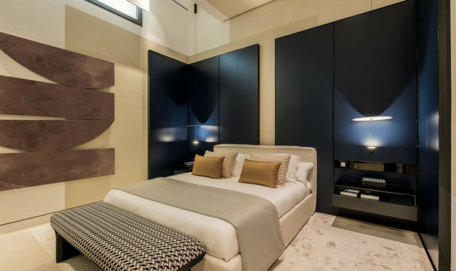 Resale - House -
The Golden Mile