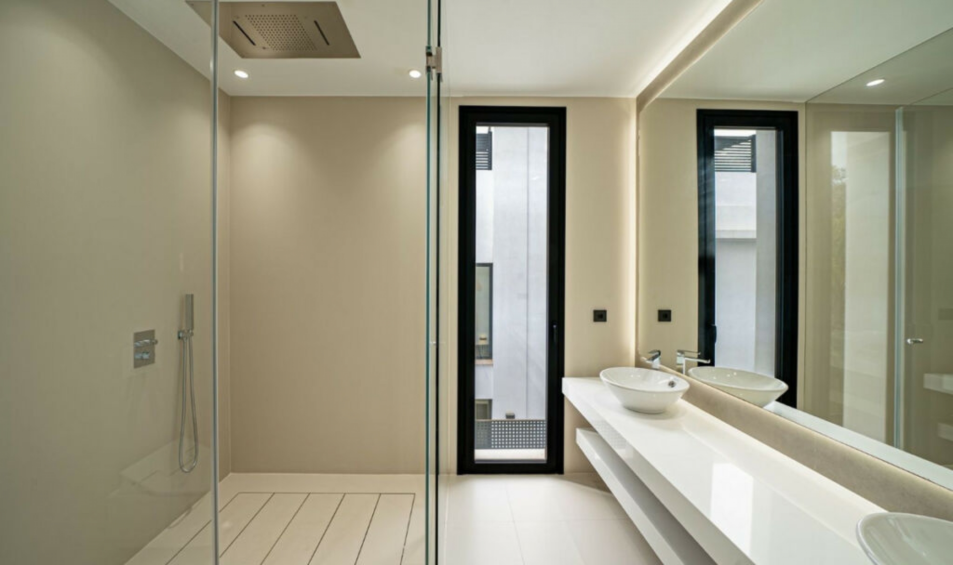 Resale - House -
The Golden Mile