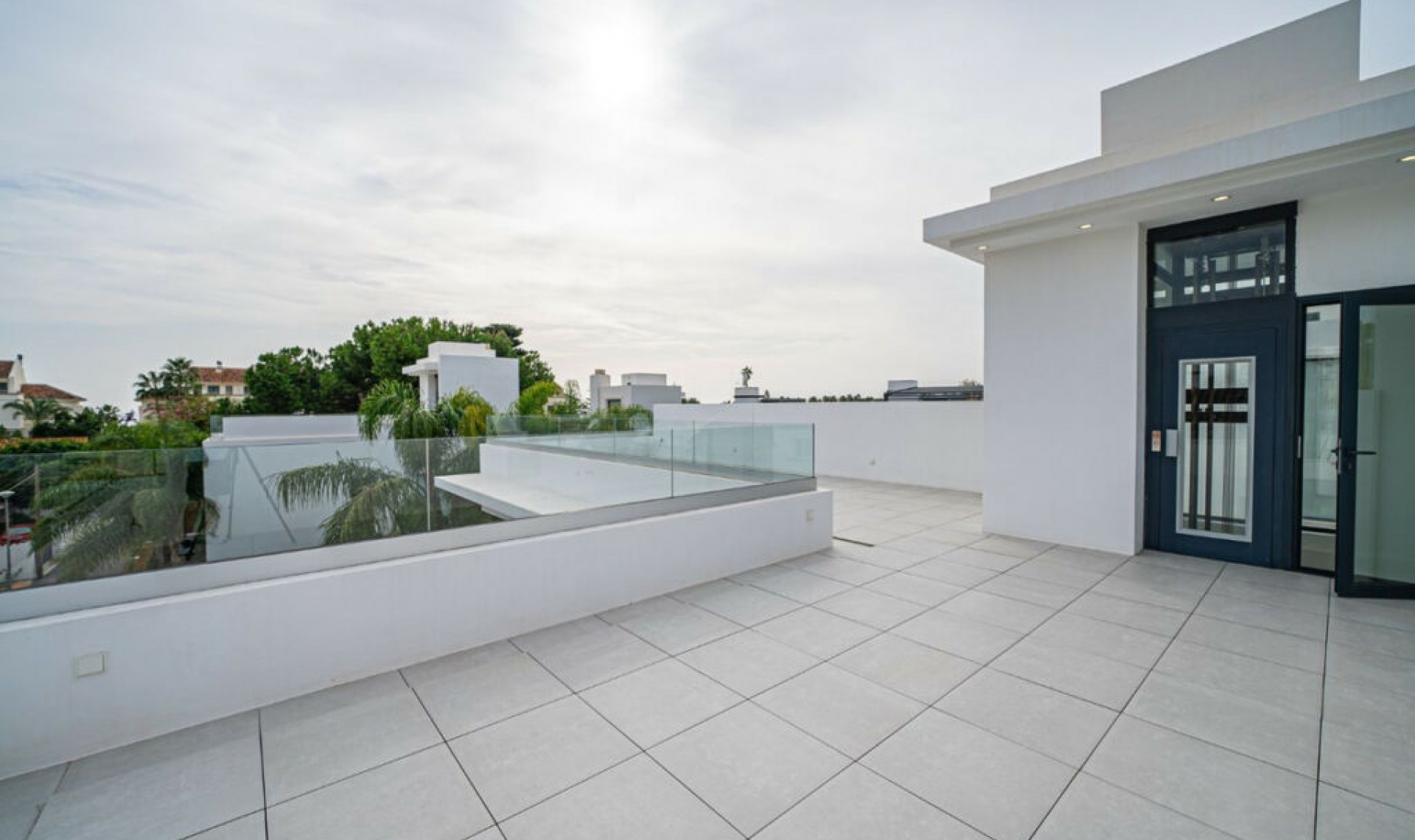 Resale - House -
The Golden Mile