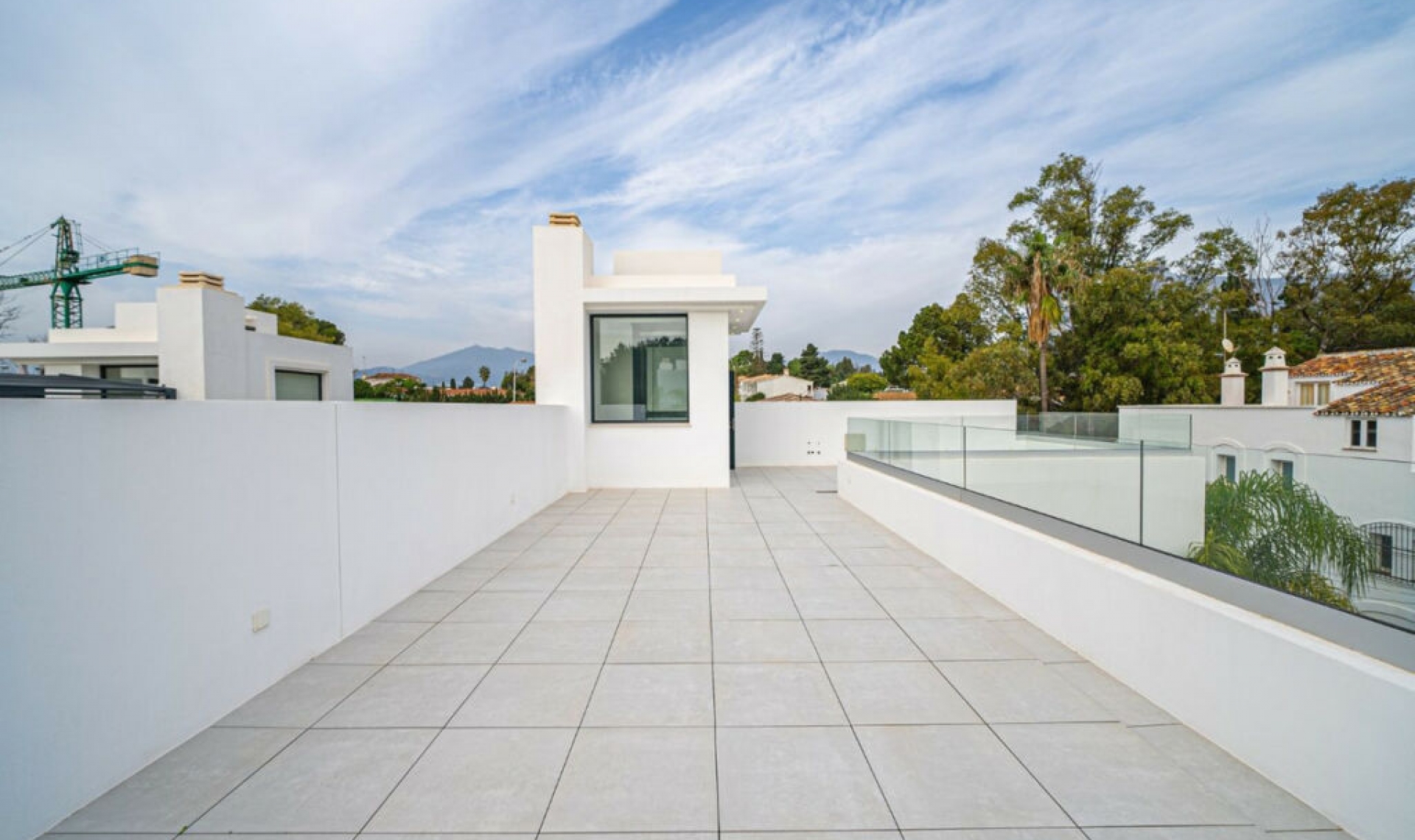 Resale - House -
The Golden Mile