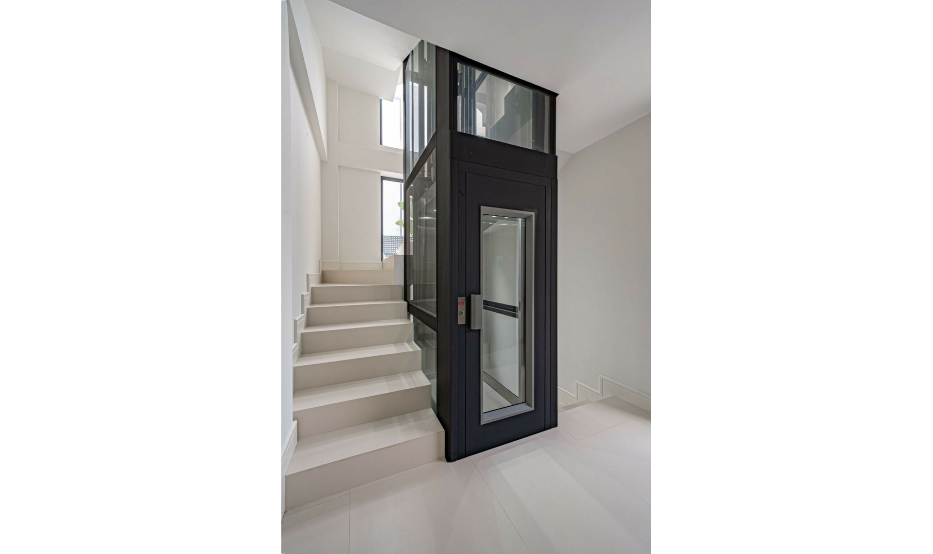 Resale - House -
The Golden Mile