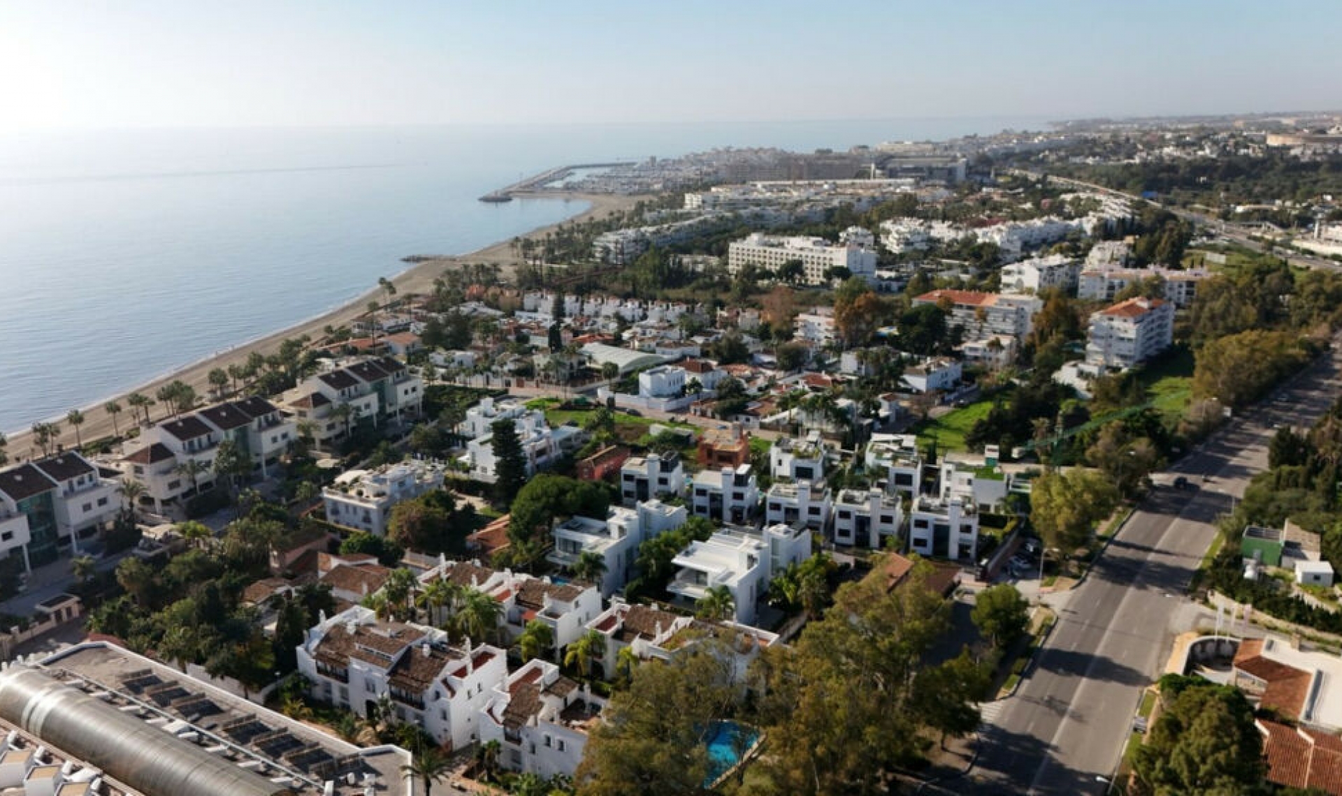 Resale - House -
The Golden Mile