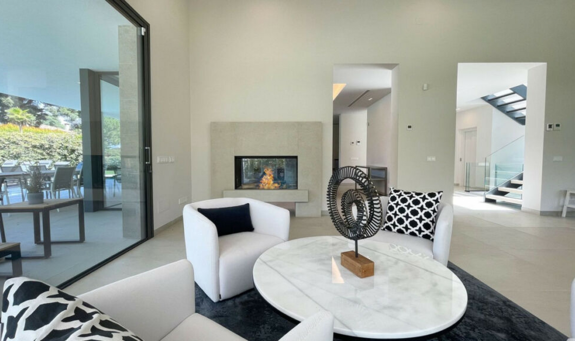 Resale - House -
The Golden Mile