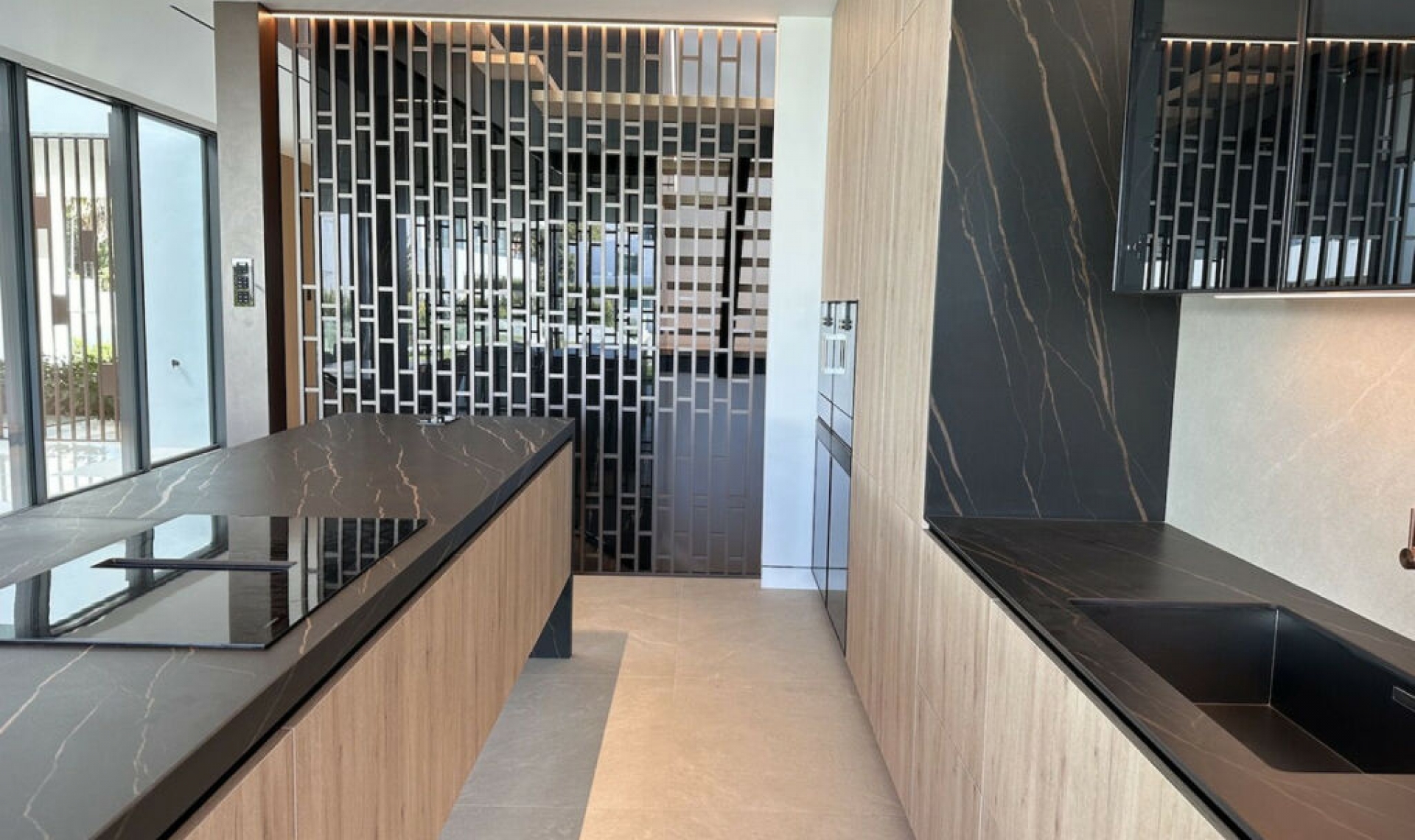 Resale - House -
The Golden Mile