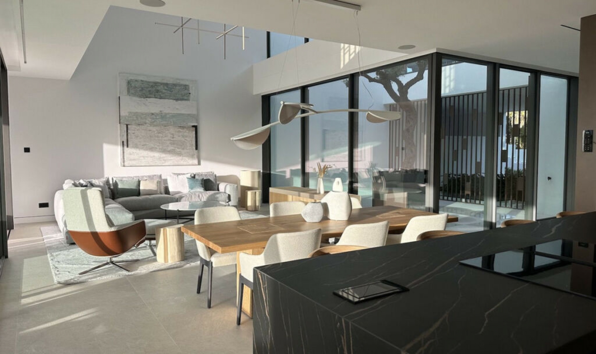 Resale - House -
The Golden Mile