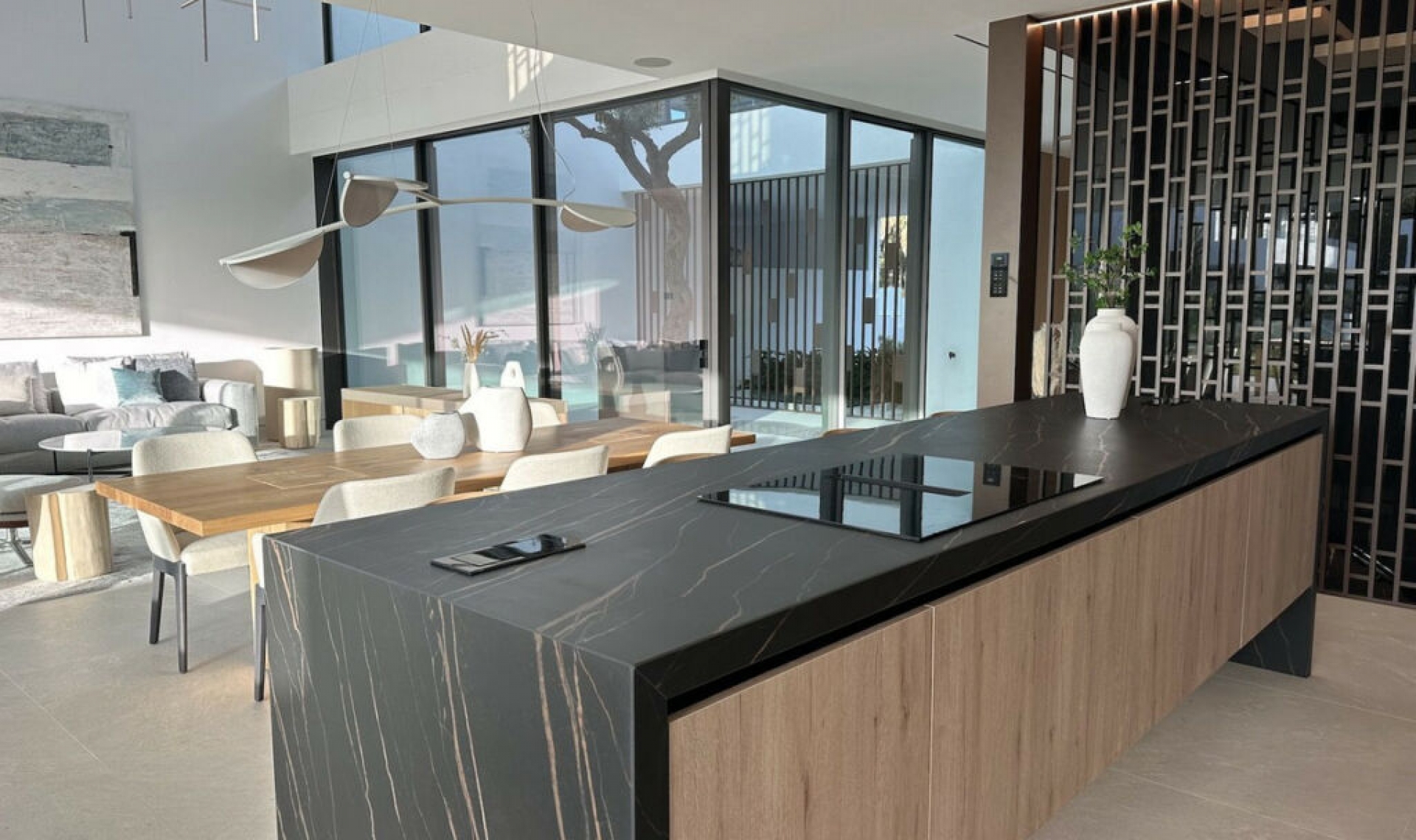 Resale - House -
The Golden Mile