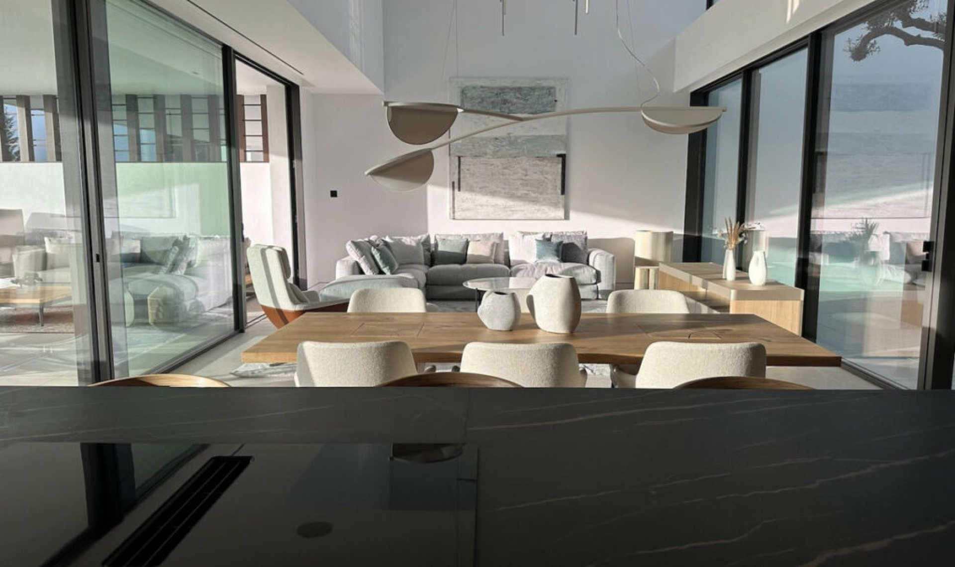 Resale - House -
The Golden Mile