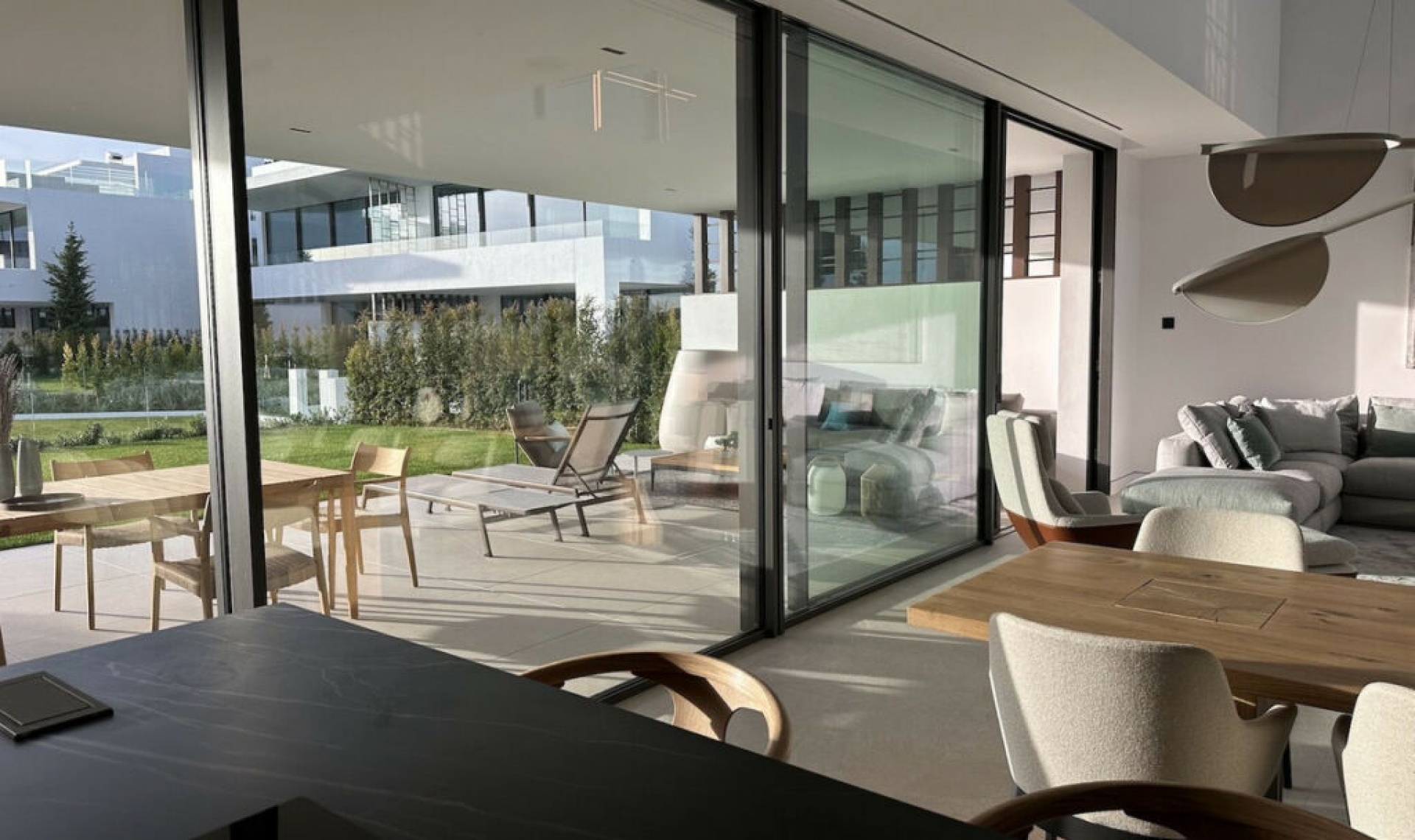 Resale - House -
The Golden Mile