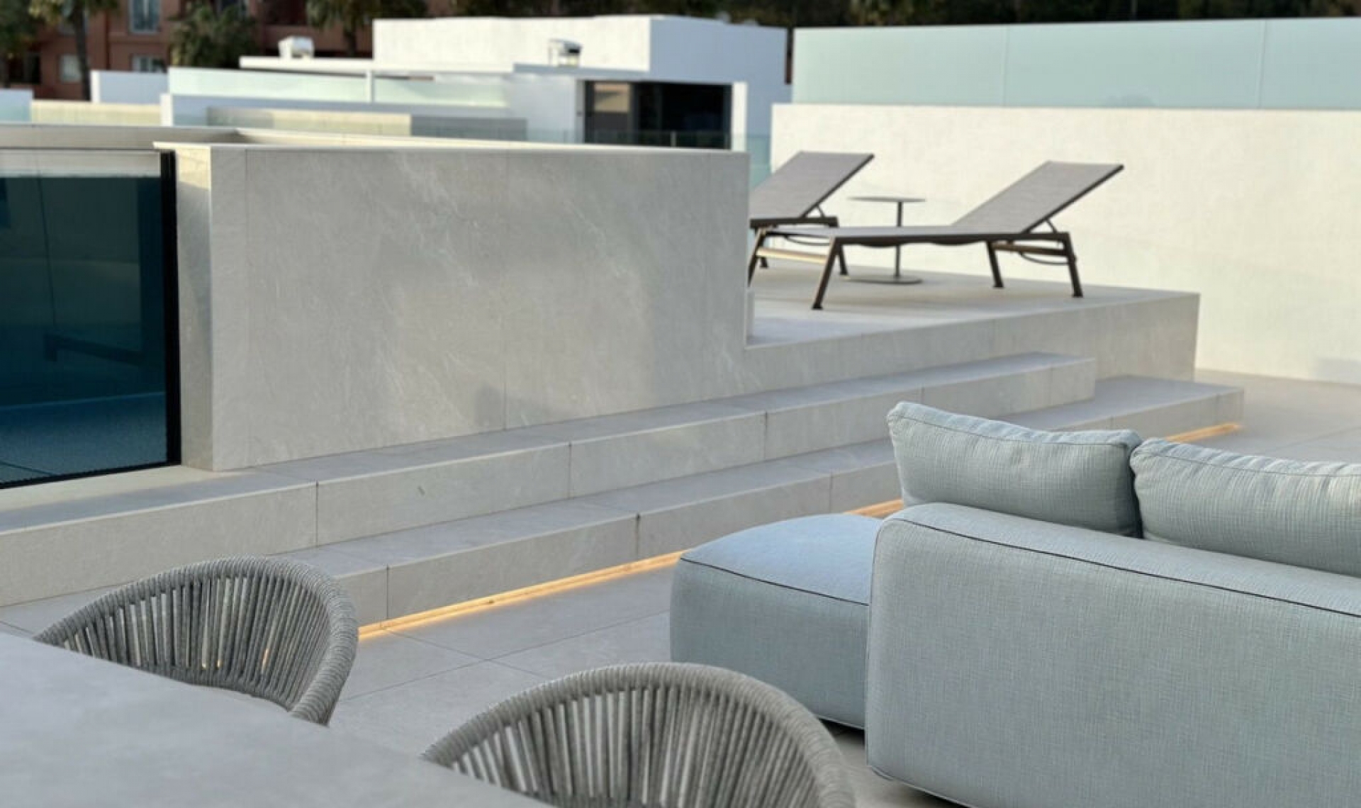 Resale - House -
The Golden Mile