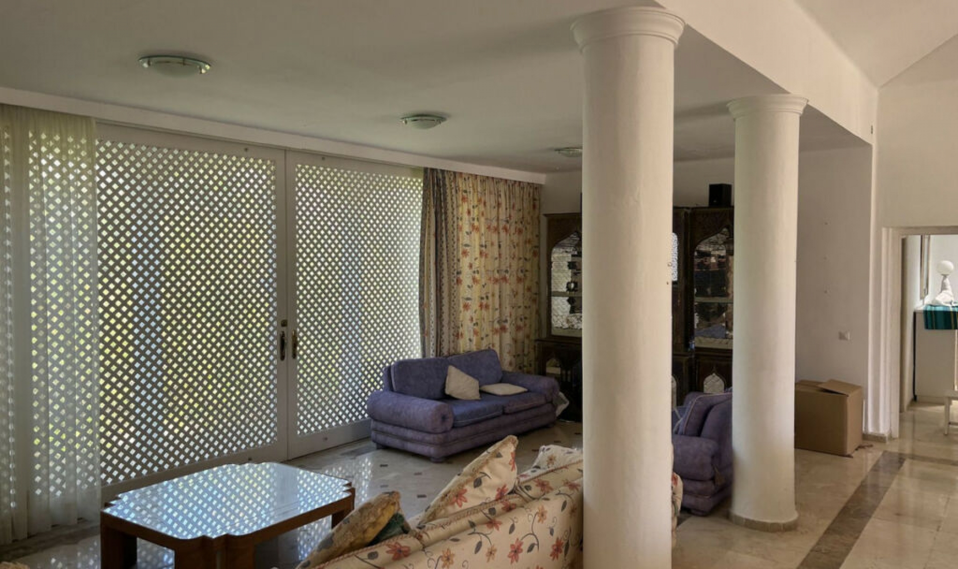 Resale - House -
The Golden Mile