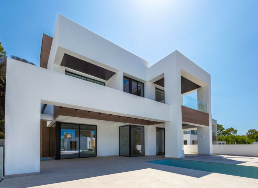 Resale - House -
The Golden Mile