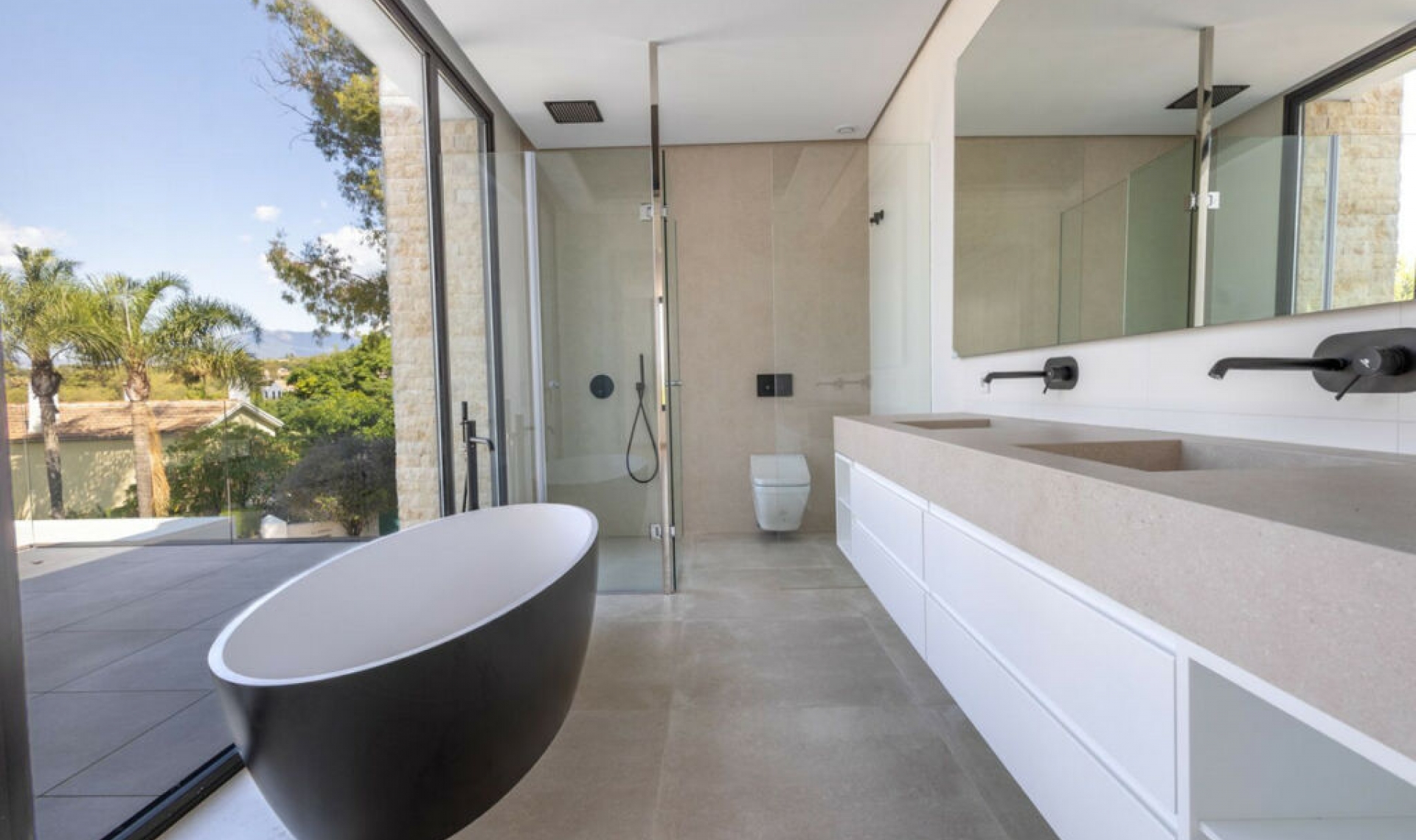 Resale - House -
The Golden Mile