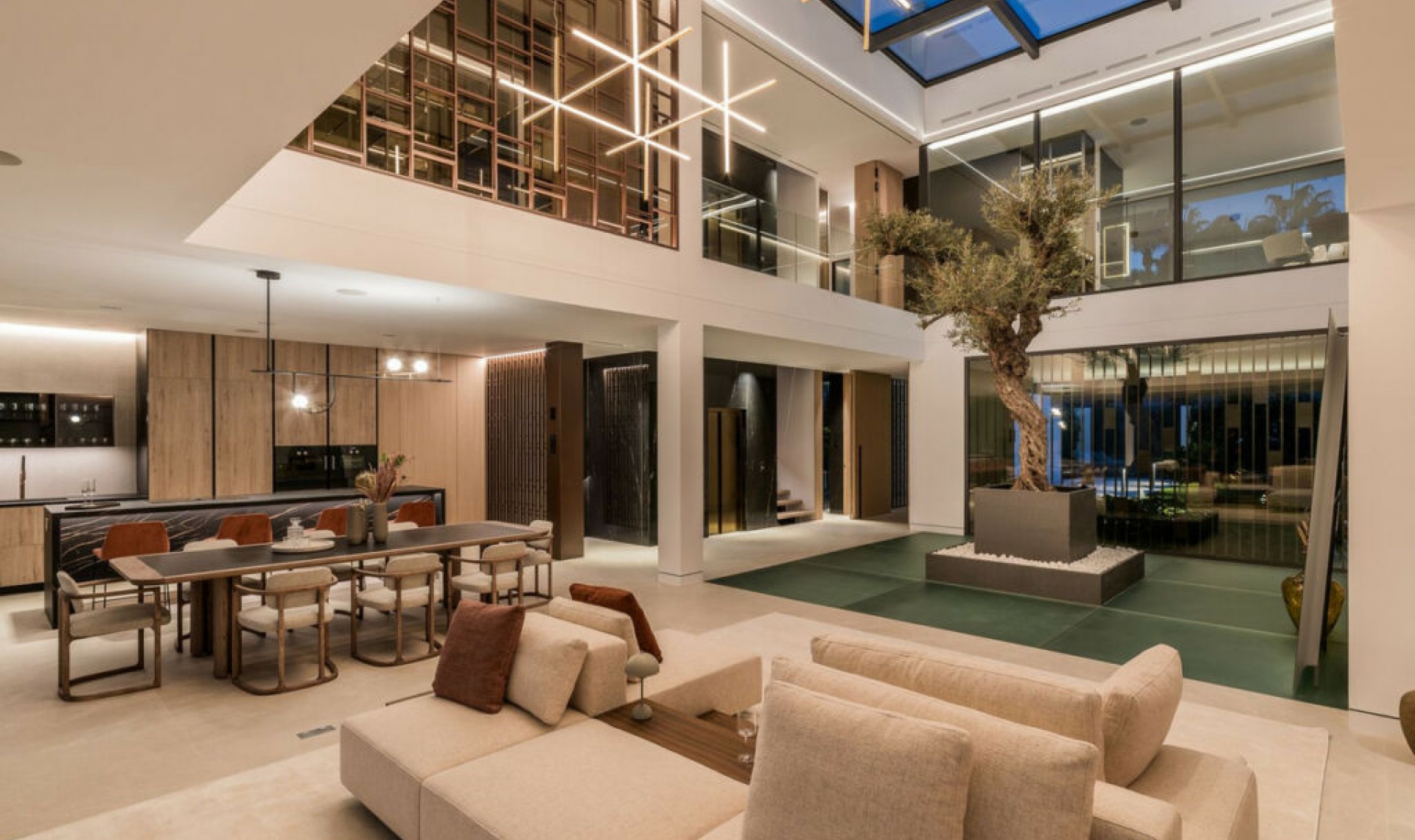 Resale - House -
The Golden Mile