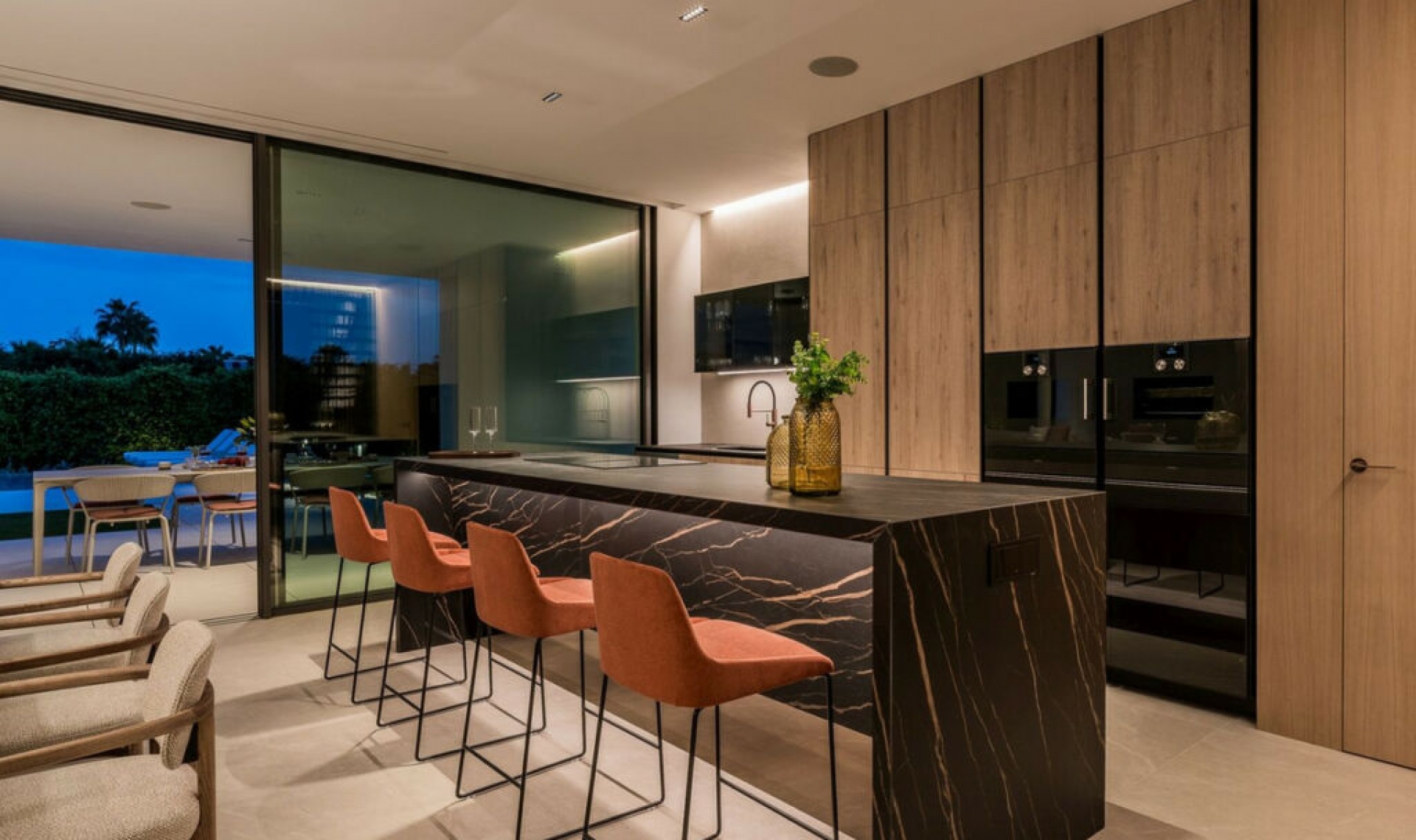 Resale - House -
The Golden Mile