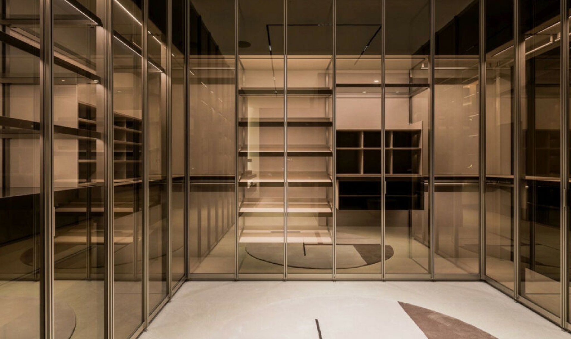 Resale - House -
The Golden Mile