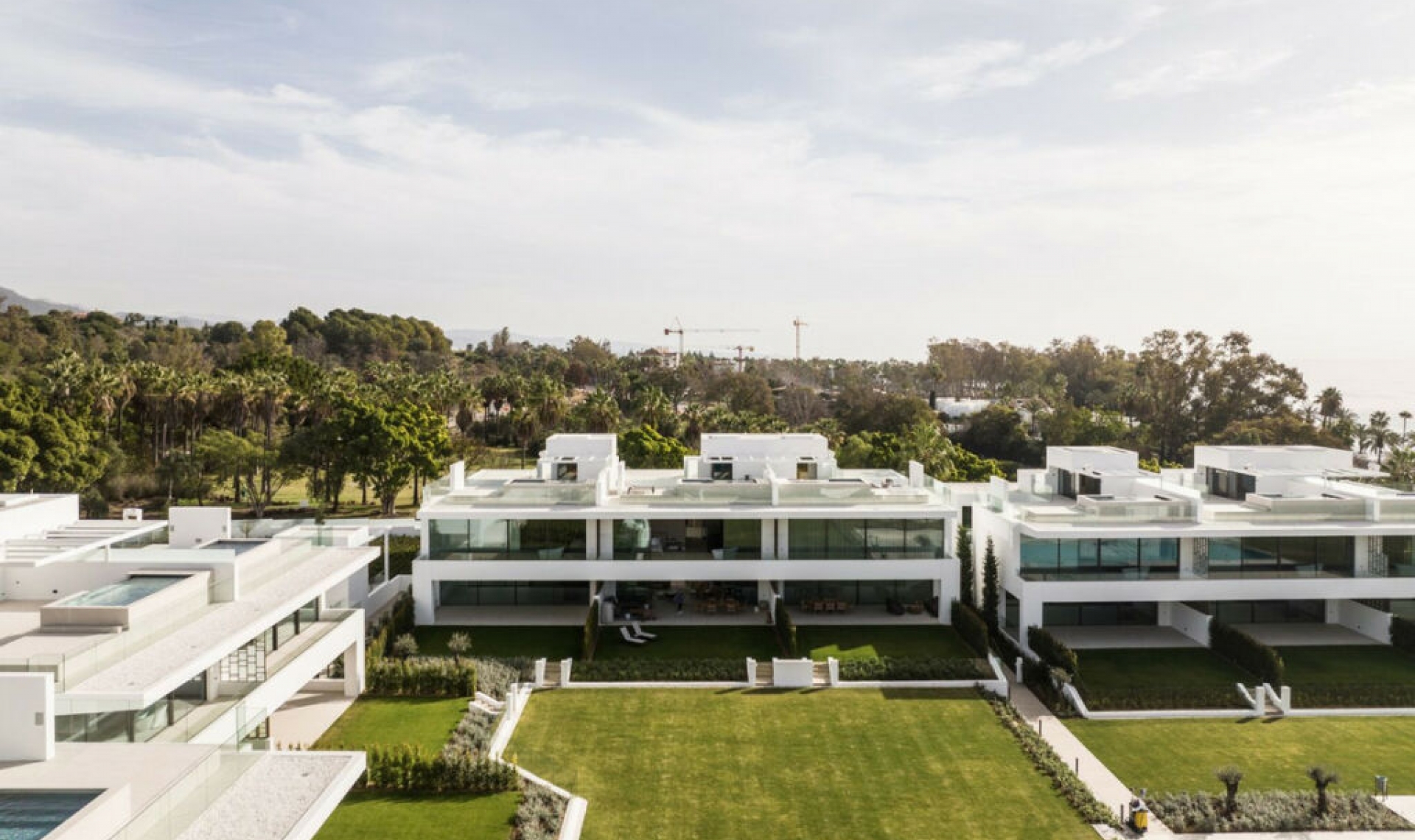 Resale - House -
The Golden Mile