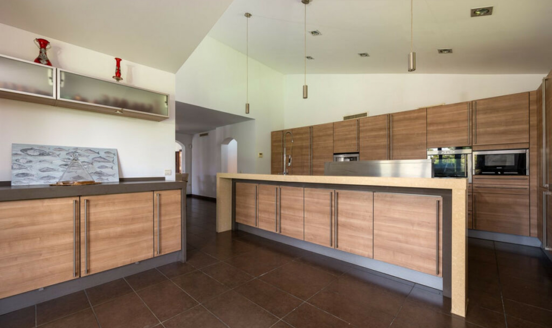 Resale - House -
The Golden Mile