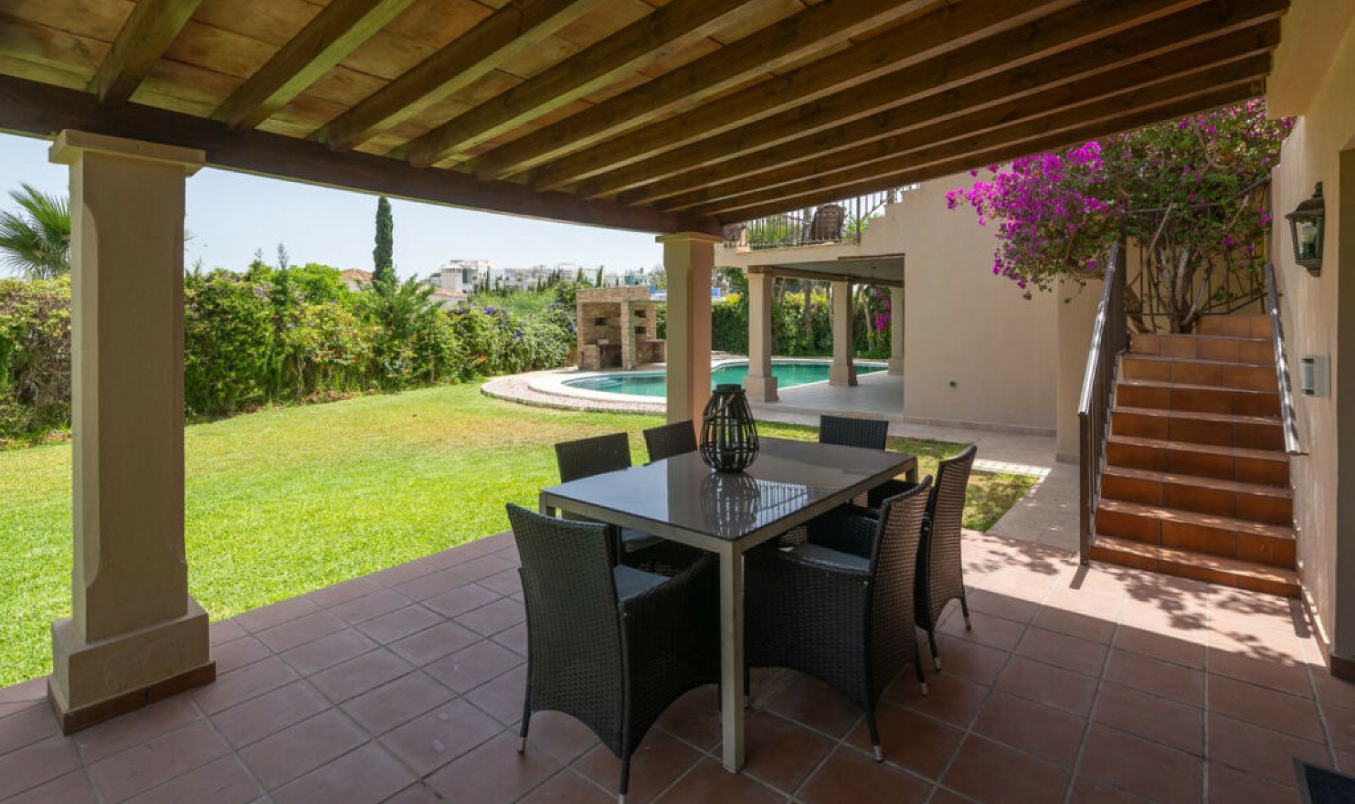 Resale - House -
The Golden Mile