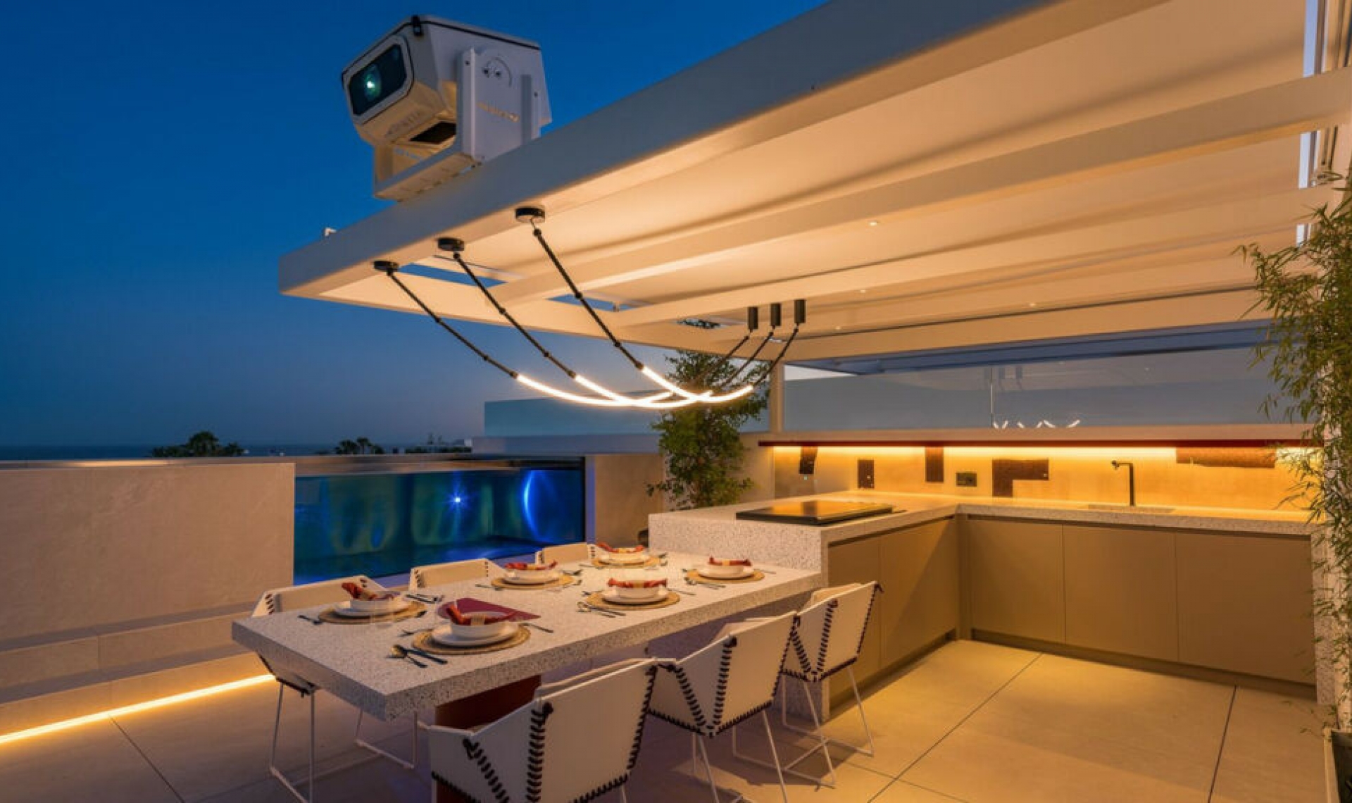 Resale - House -
The Golden Mile