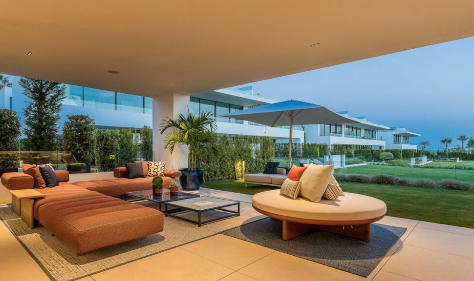 Resale - House -
The Golden Mile