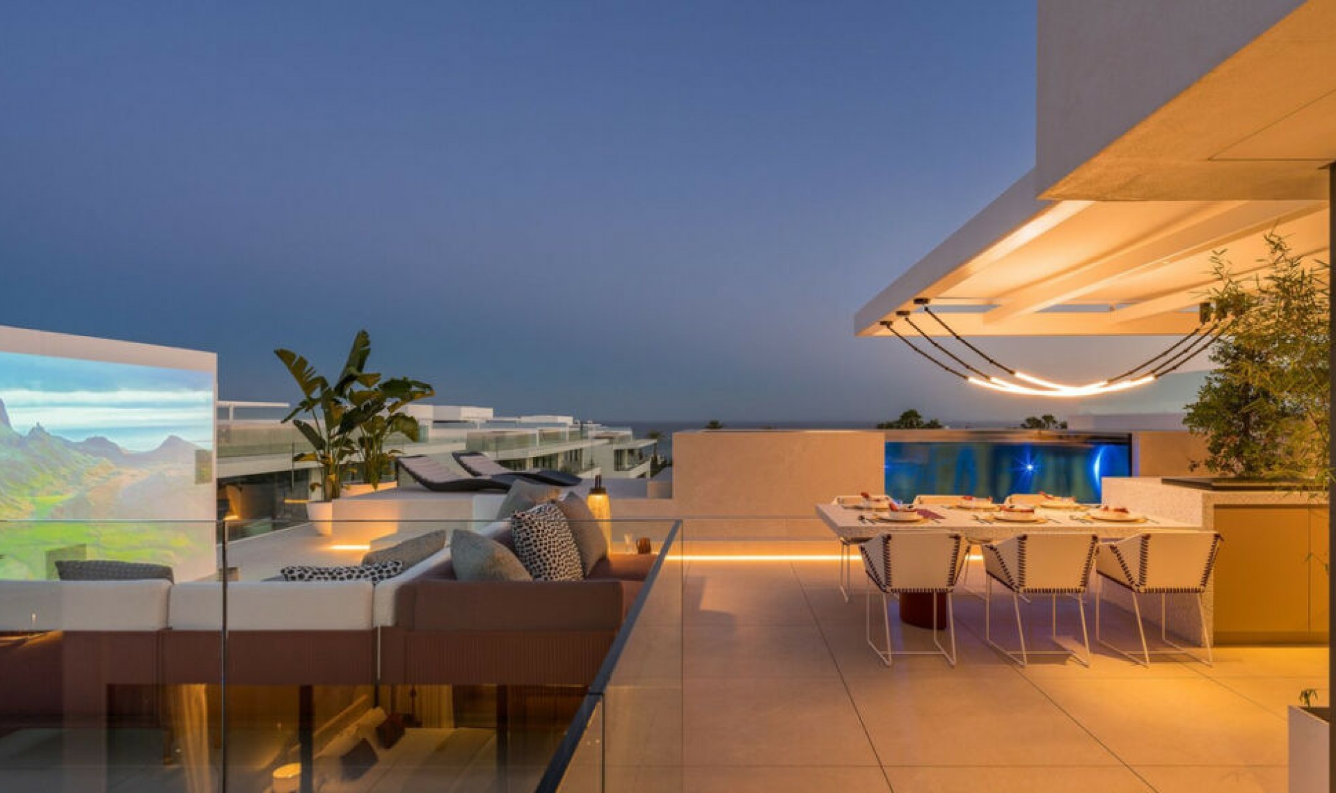 Resale - House -
The Golden Mile