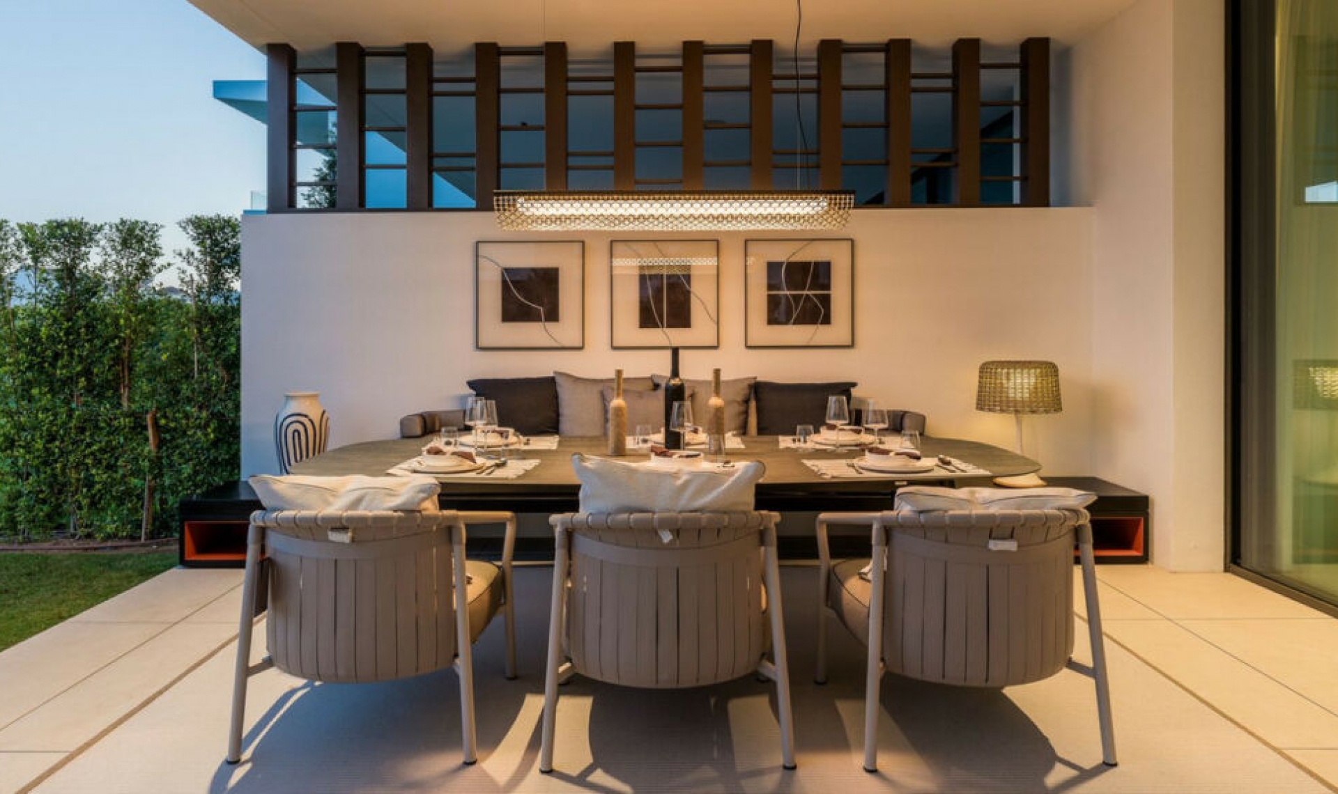 Resale - House -
The Golden Mile