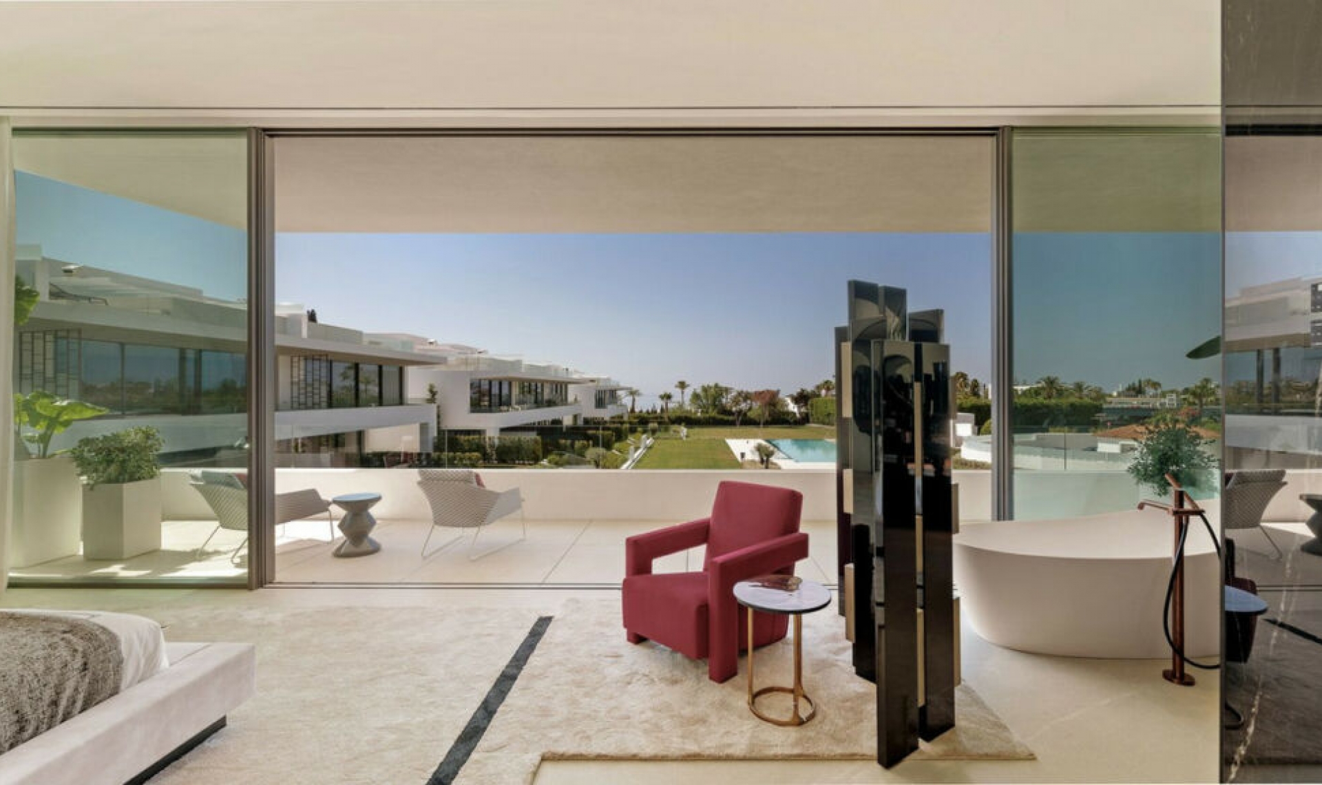 Resale - House -
The Golden Mile