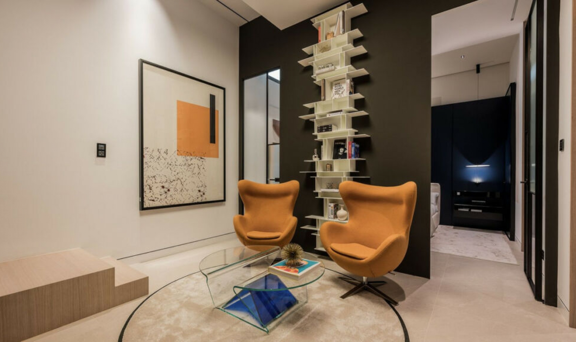 Resale - House -
The Golden Mile