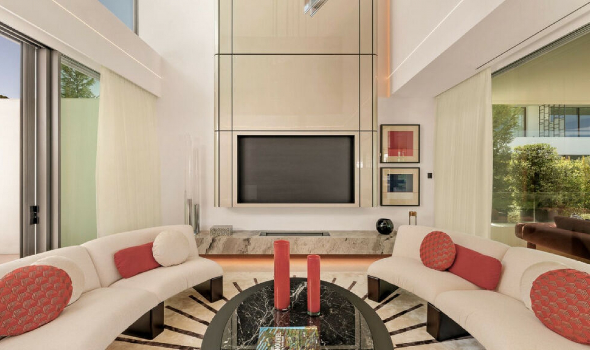 Resale - House -
The Golden Mile