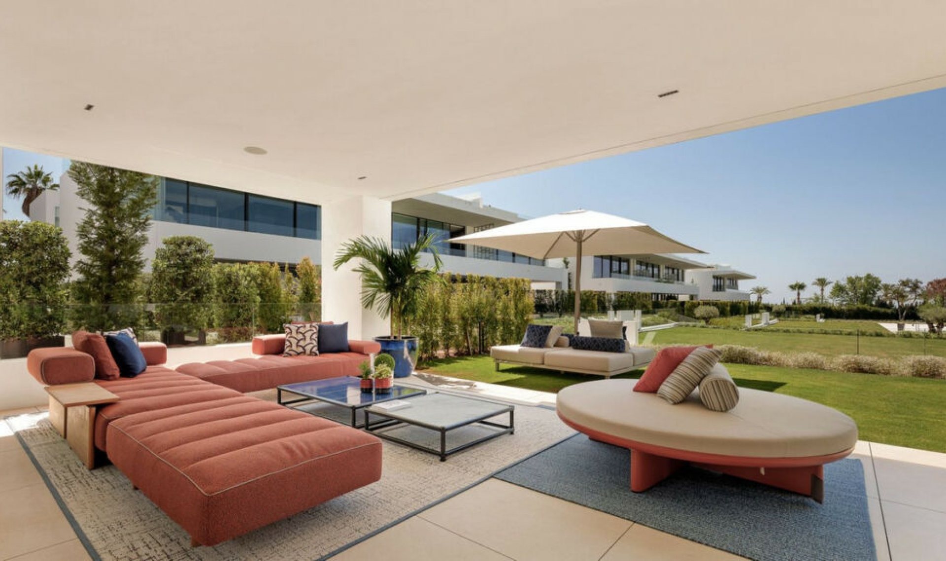 Resale - House -
The Golden Mile