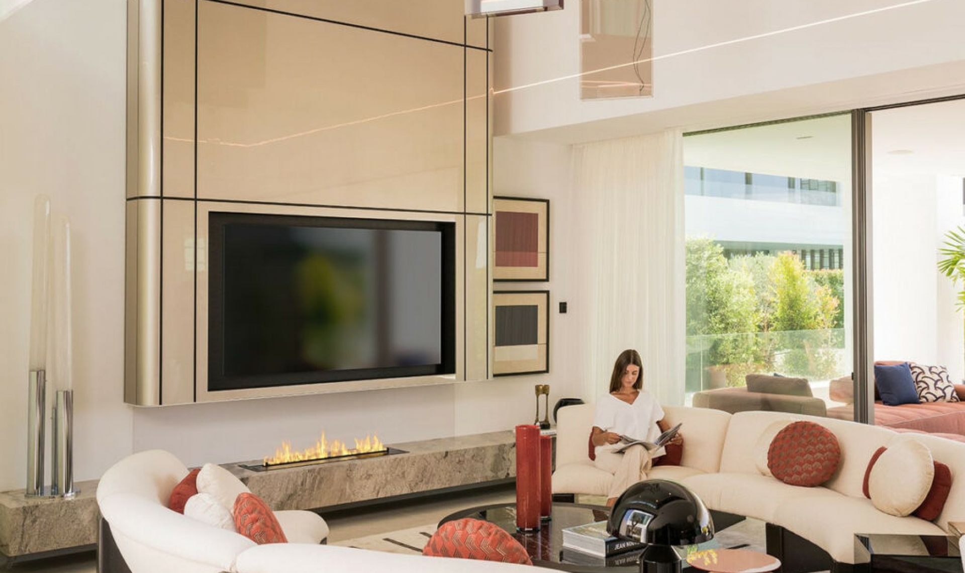 Resale - House -
The Golden Mile