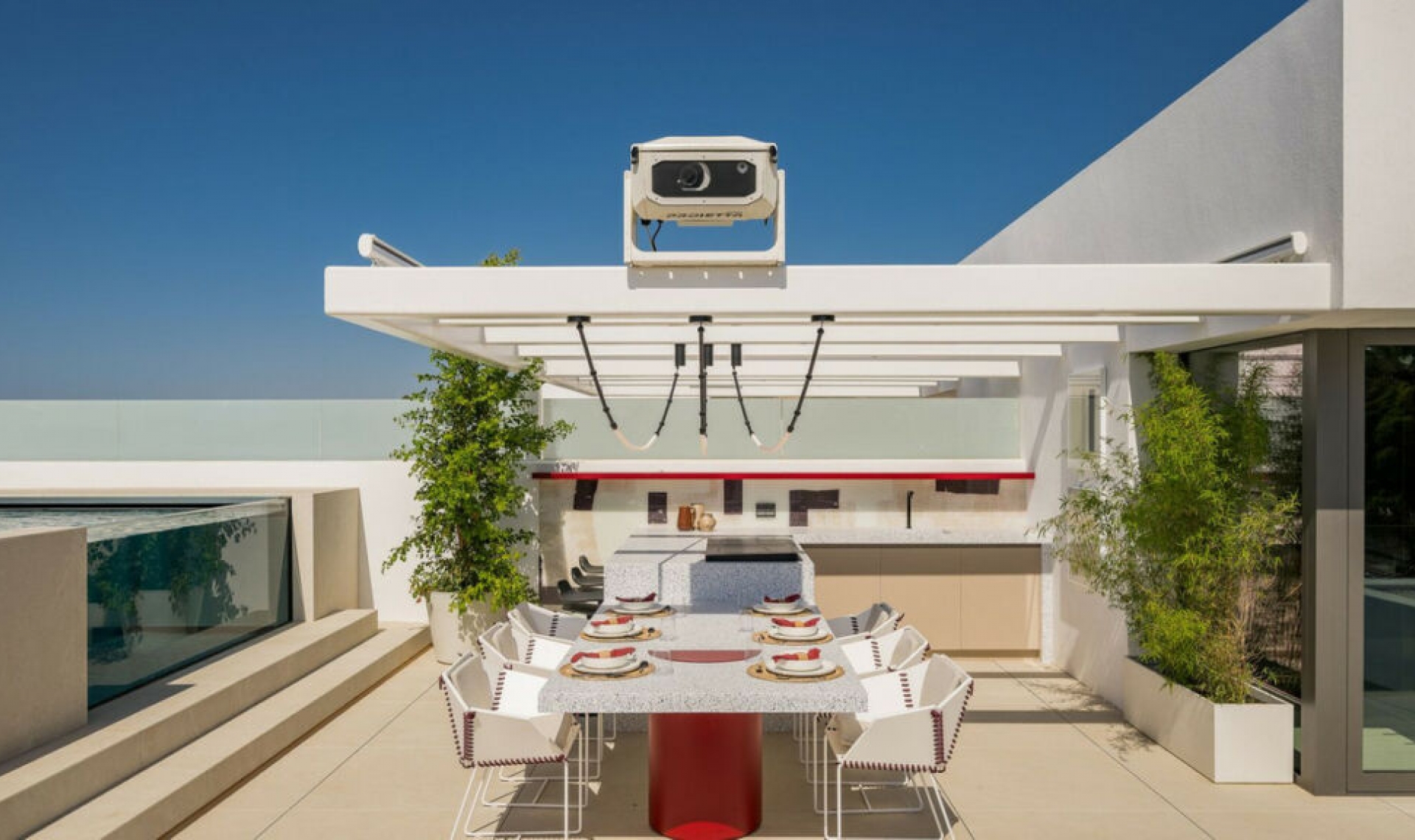 Resale - House -
The Golden Mile