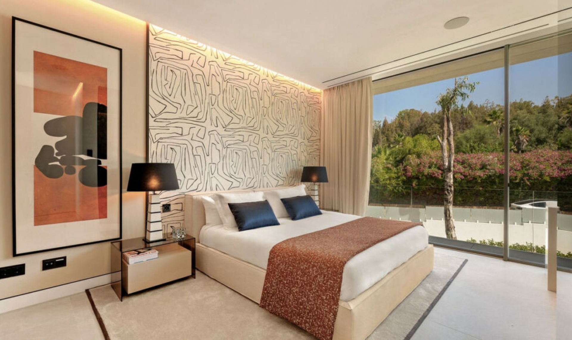 Resale - House -
The Golden Mile