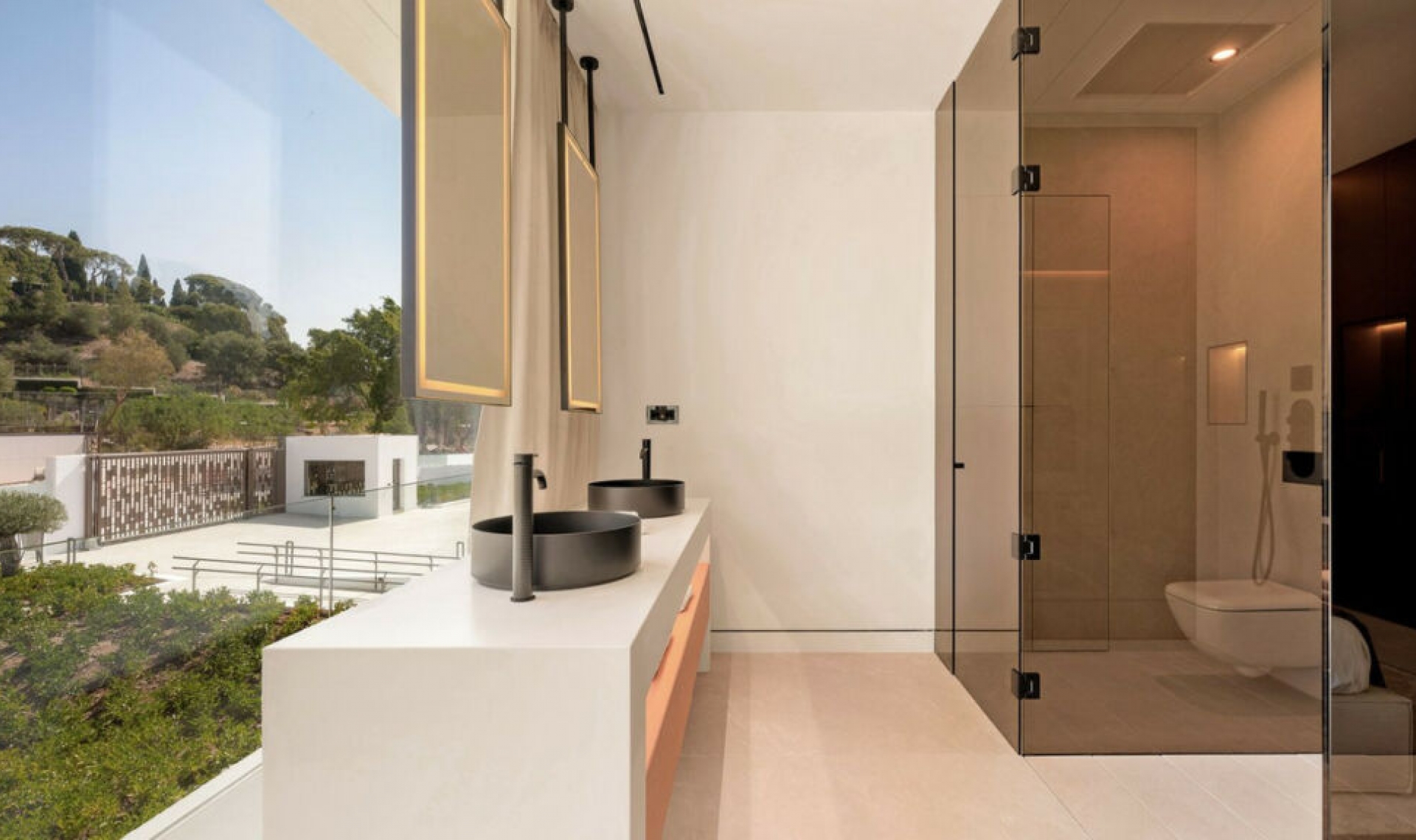 Resale - House -
The Golden Mile