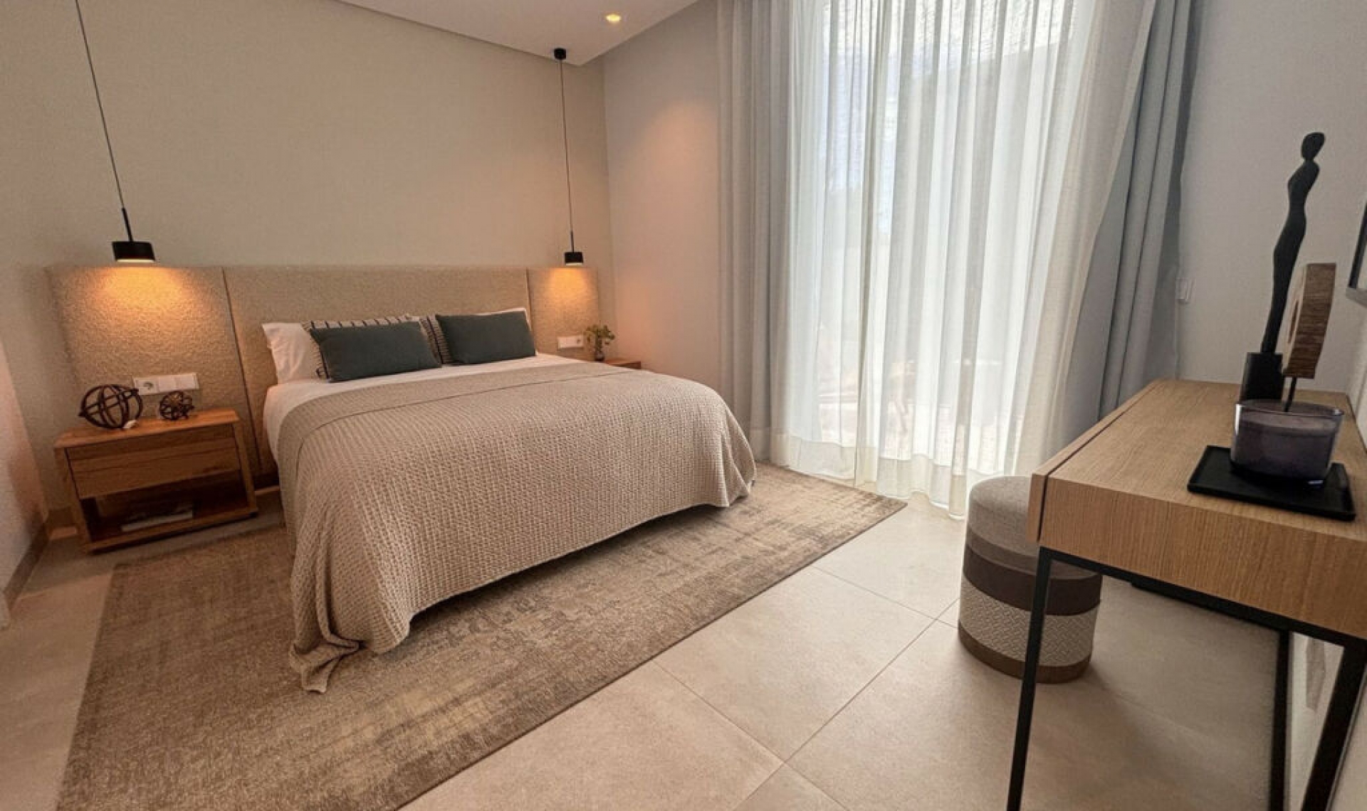 Resale - House -
The Golden Mile