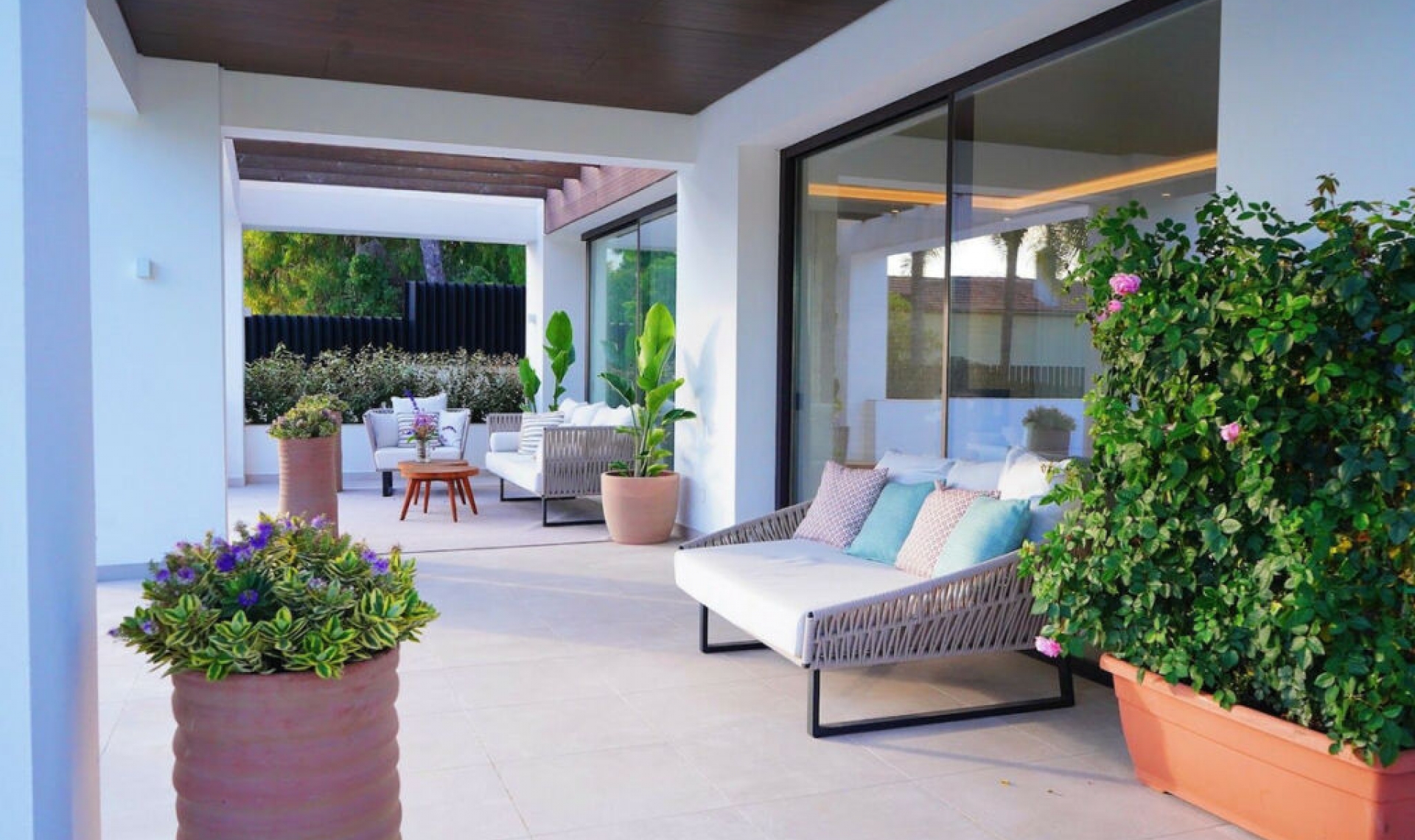 Resale - House -
The Golden Mile