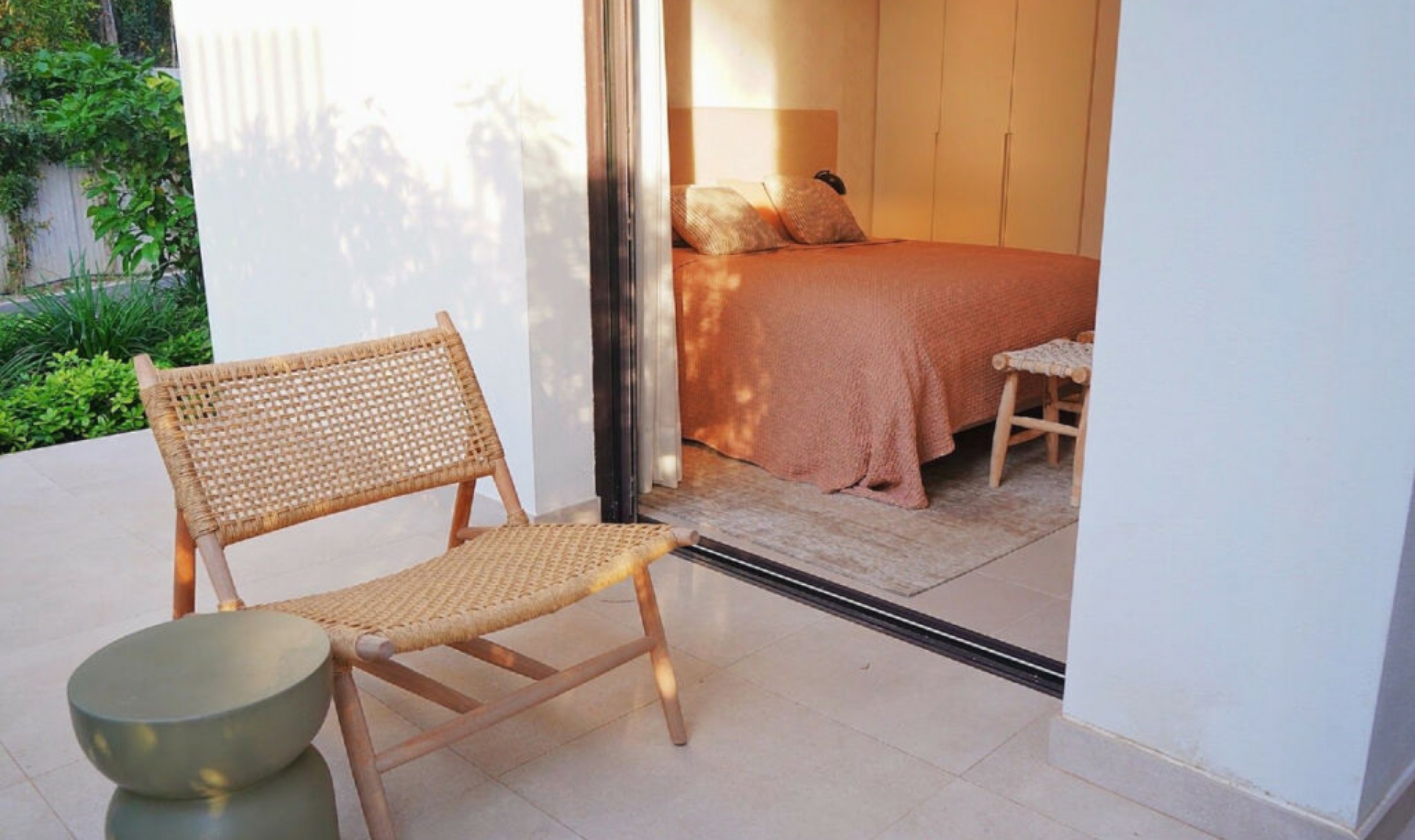 Resale - House -
The Golden Mile