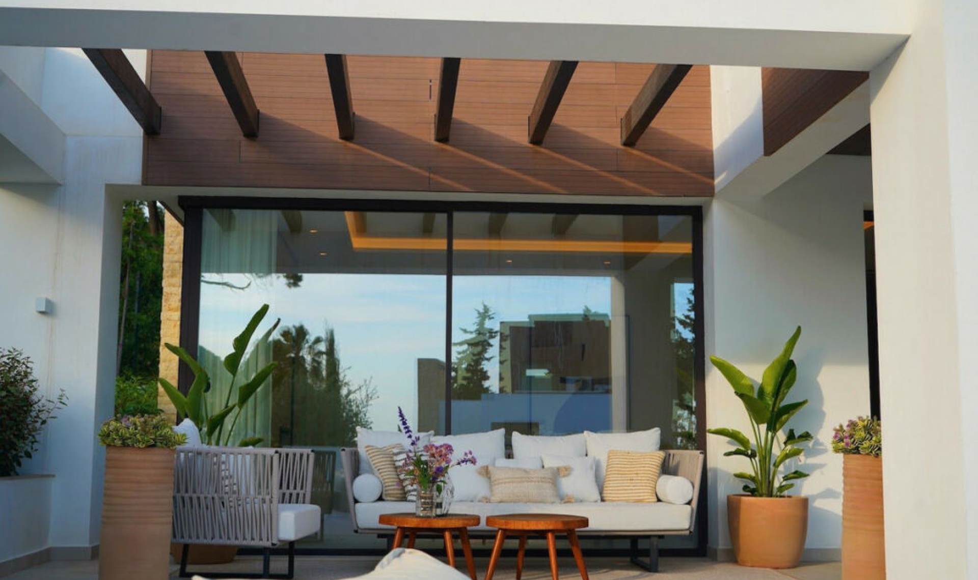 Resale - House -
The Golden Mile