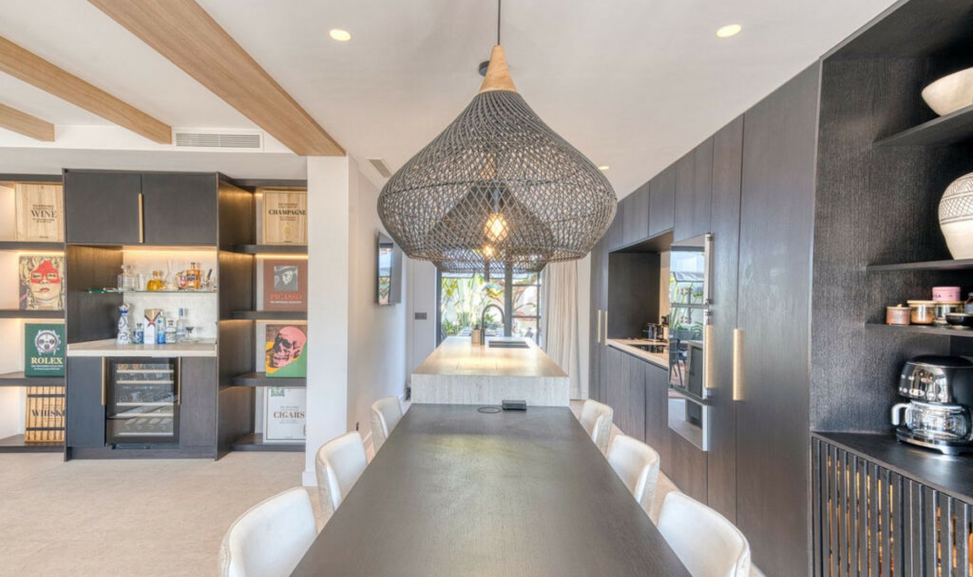 Resale - House -
The Golden Mile