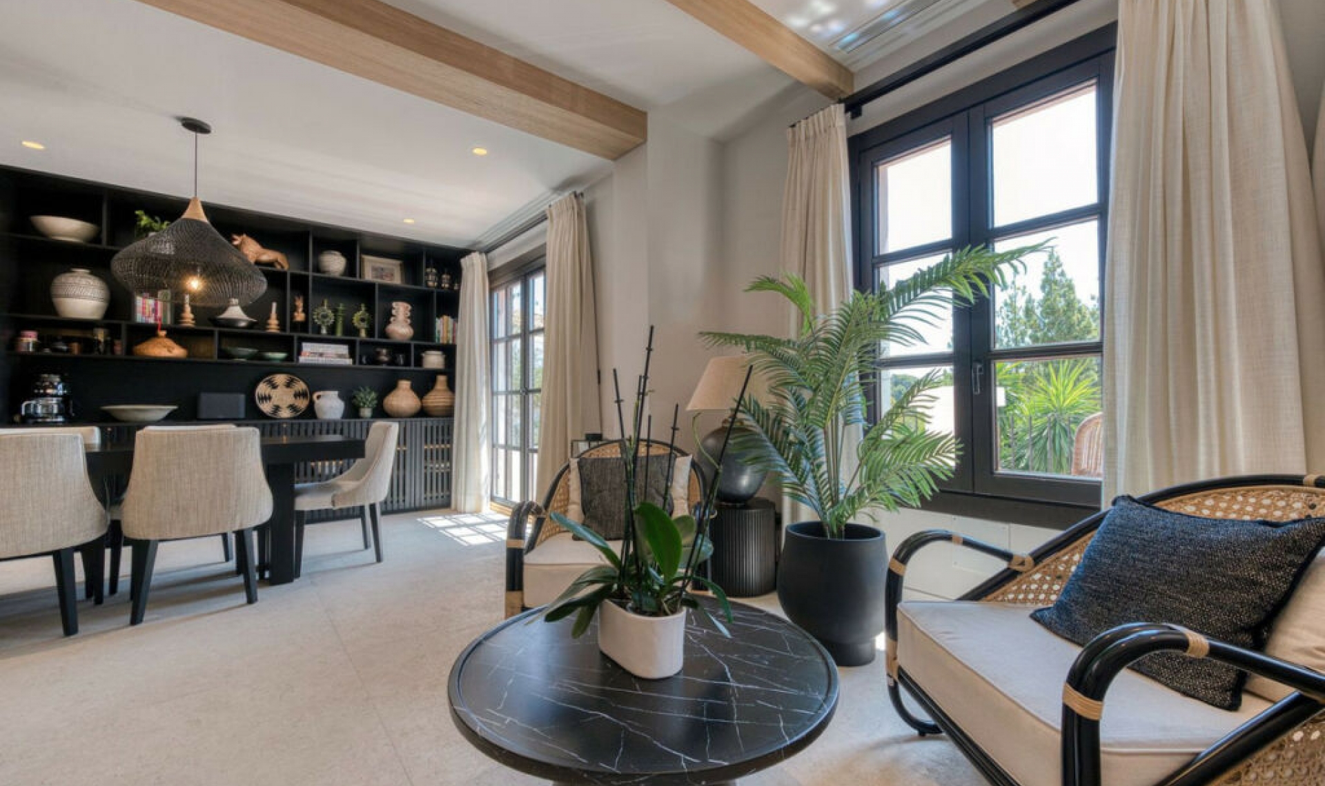 Resale - House -
The Golden Mile