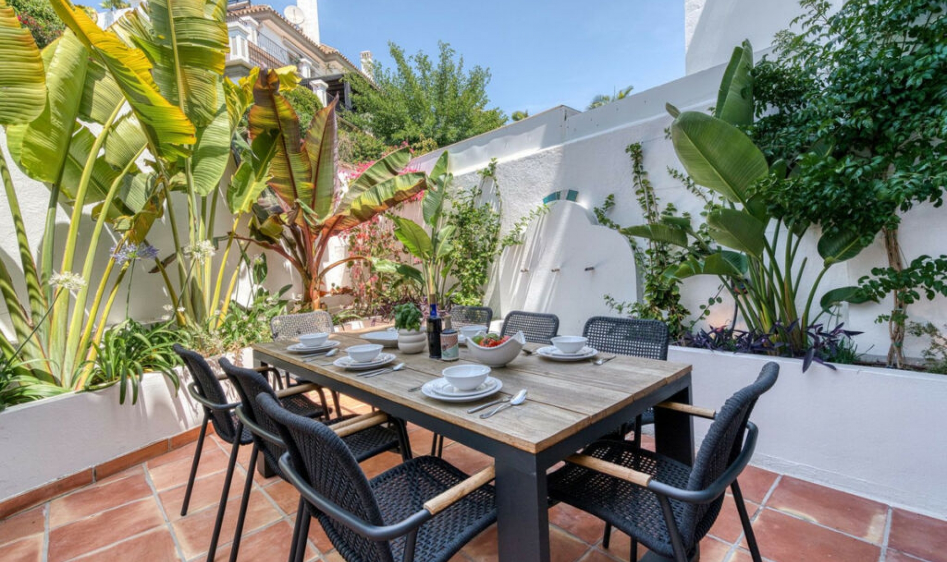 Resale - House -
The Golden Mile