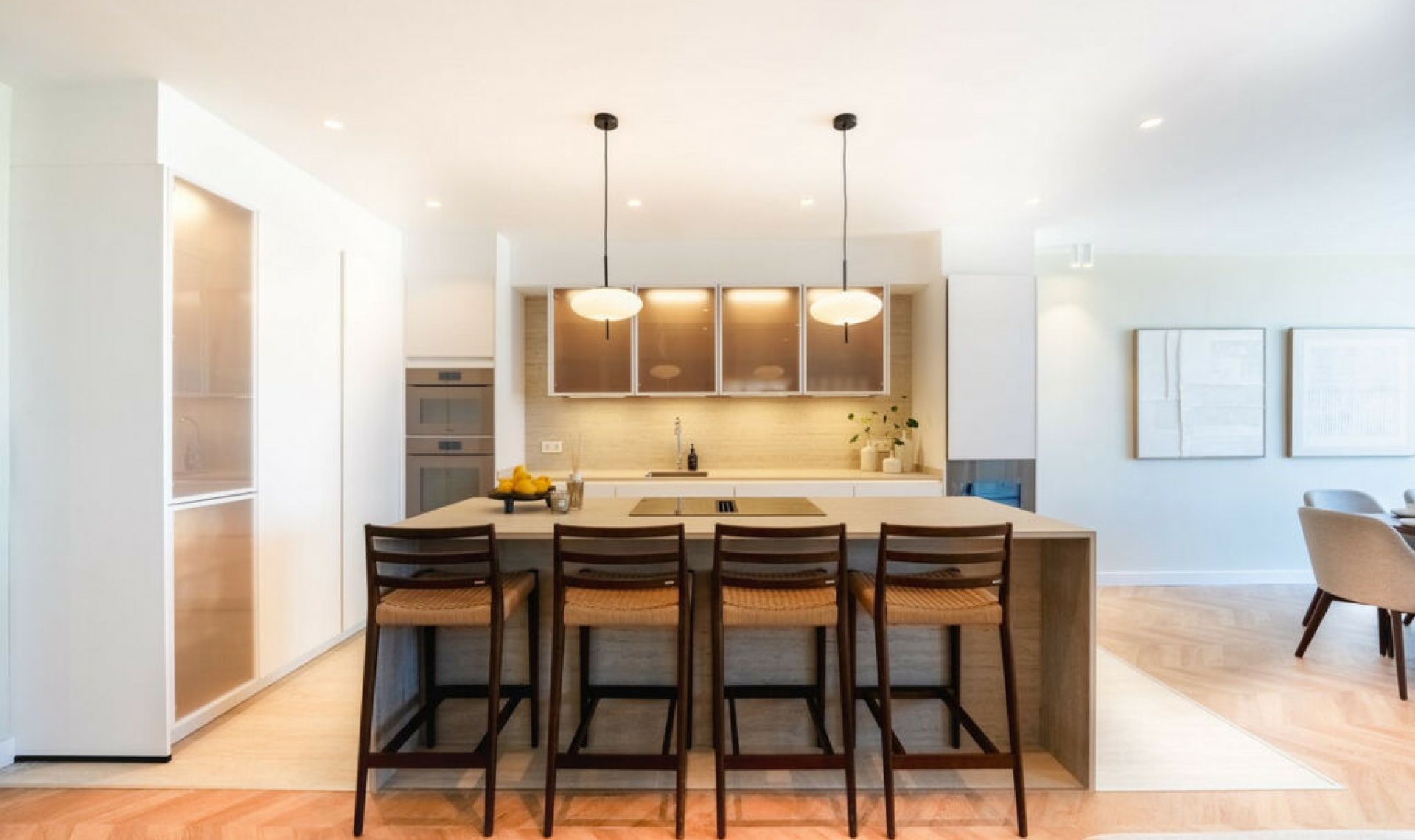 Resale - House -
The Golden Mile